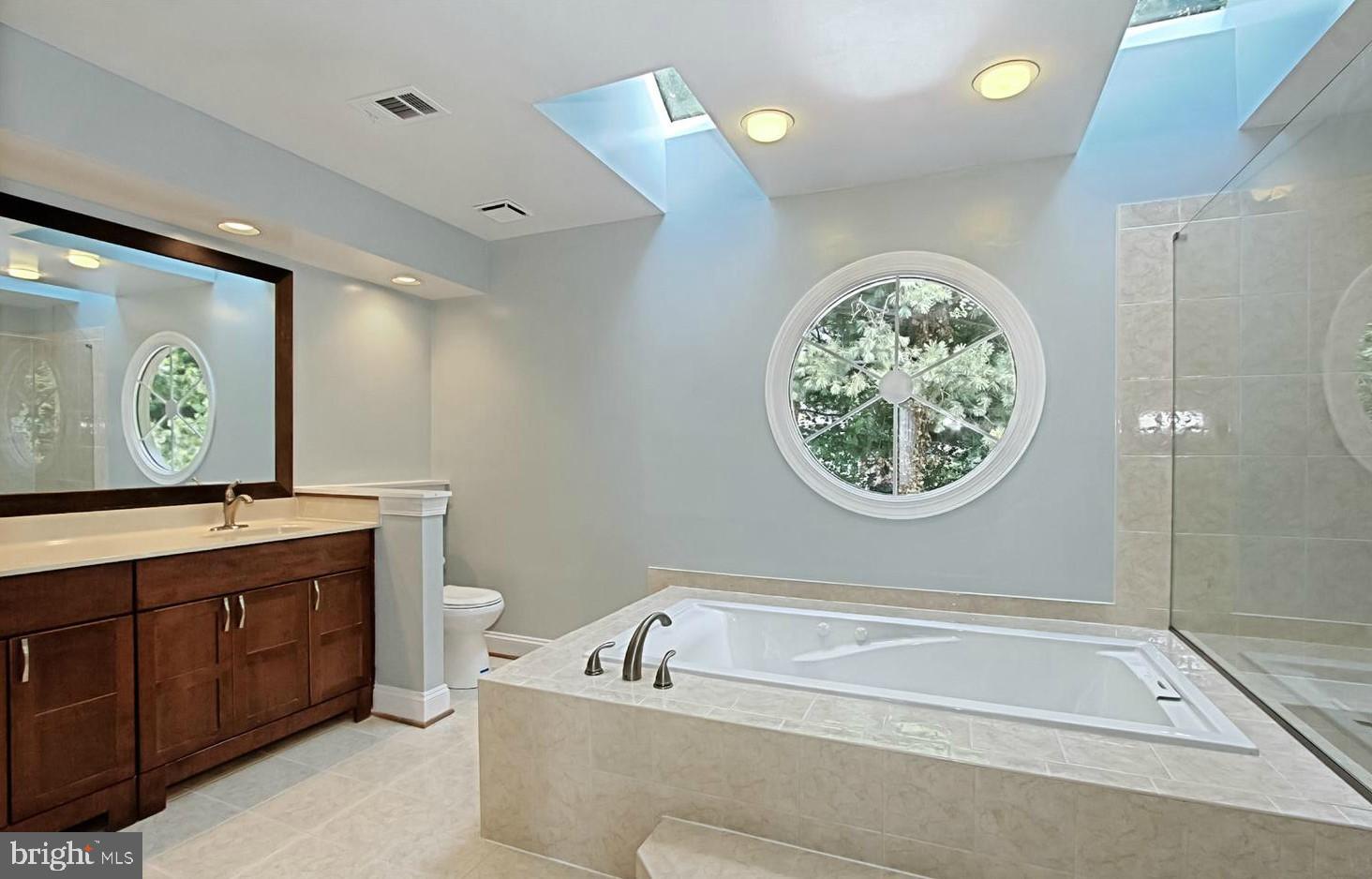 QUIET COVE - Residential