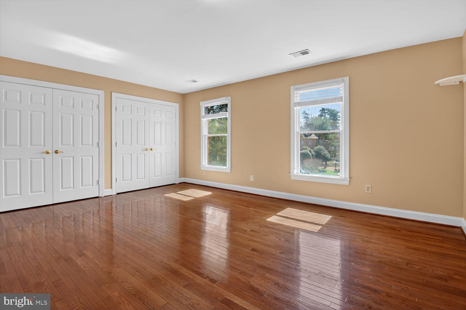 QUIET COVE - Residential