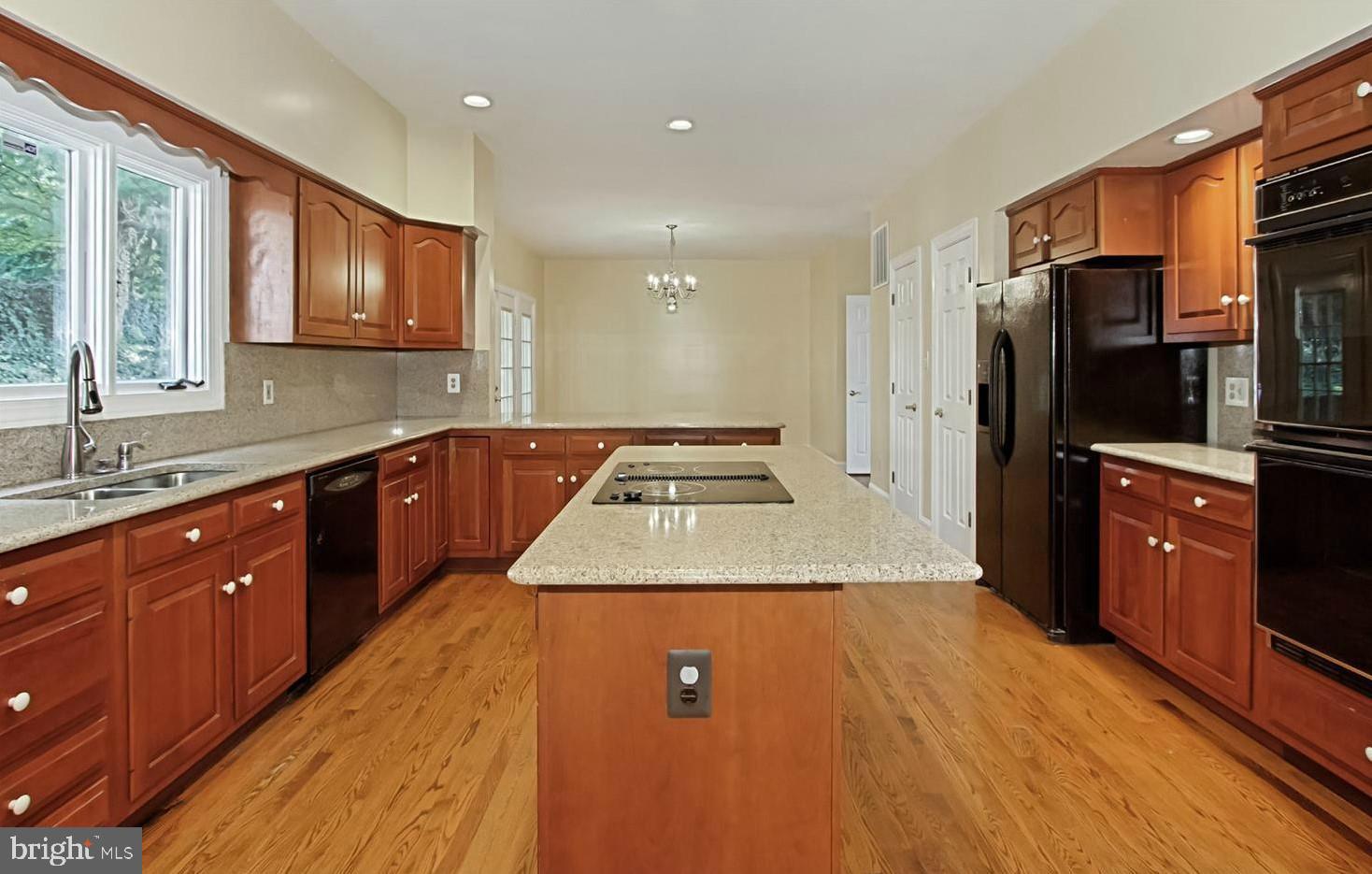 QUIET COVE - Residential