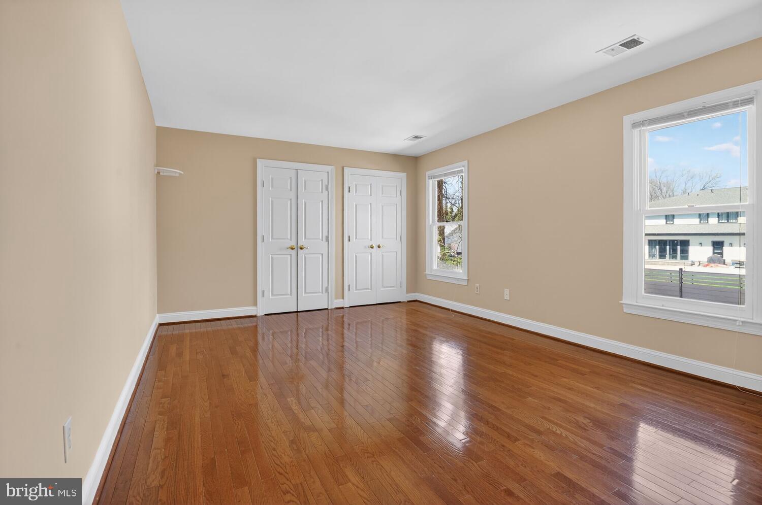 QUIET COVE - Residential