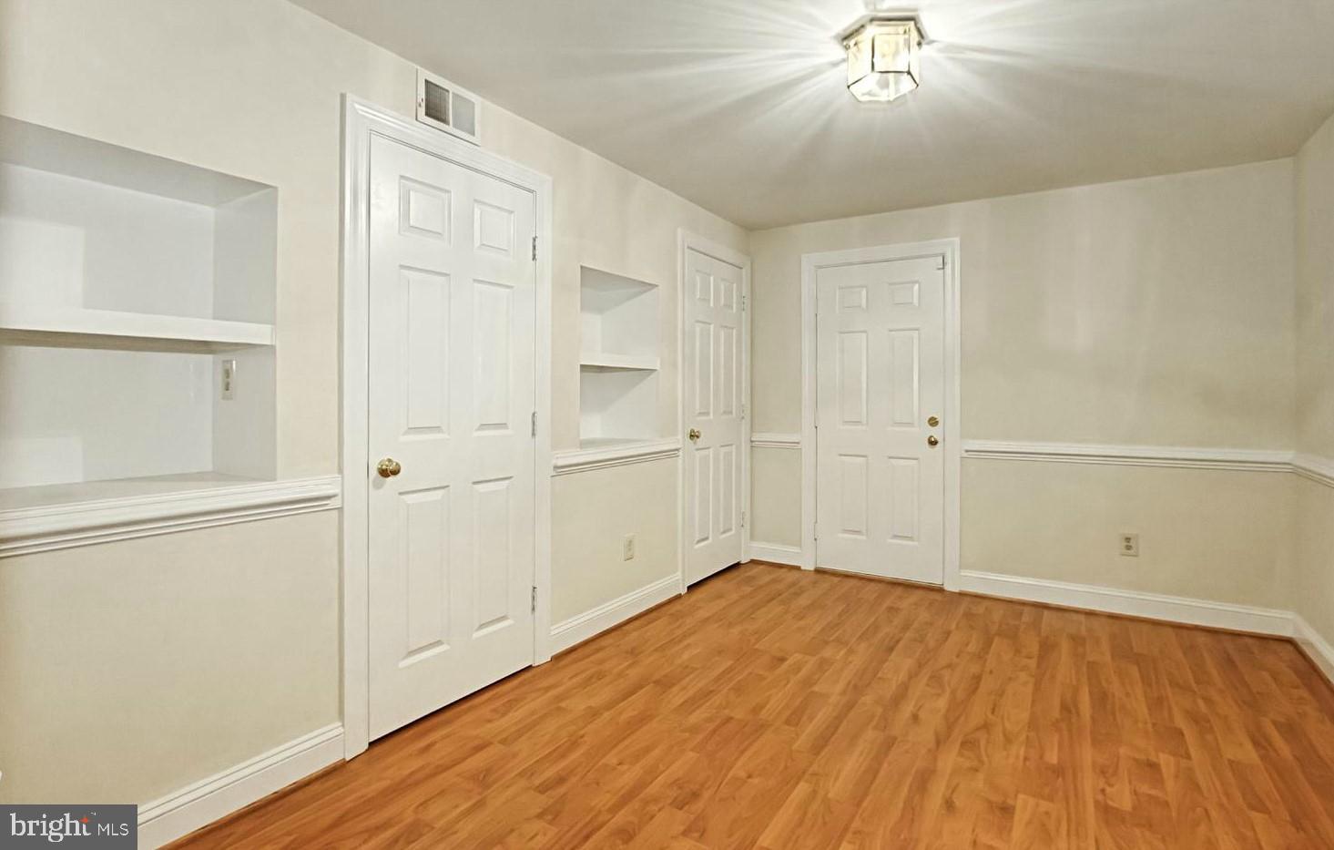 QUIET COVE - Residential