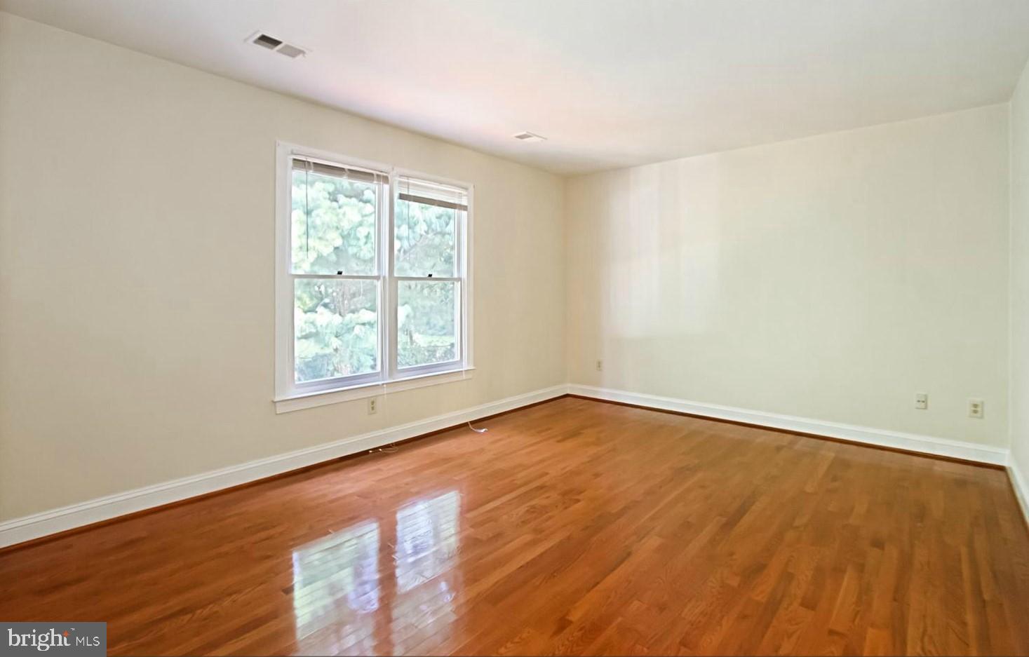 QUIET COVE - Residential