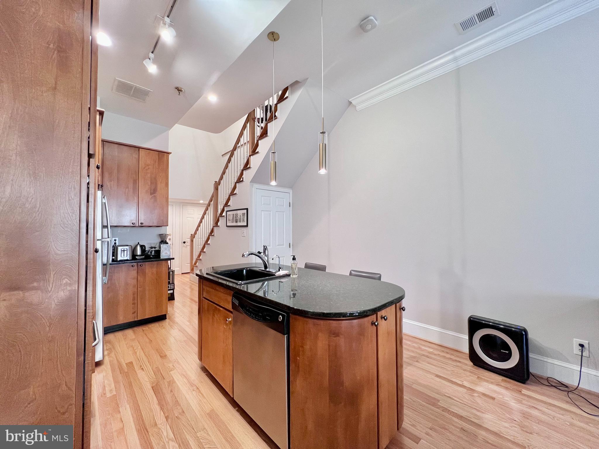 DUPONT CIRCLE - Residential Lease