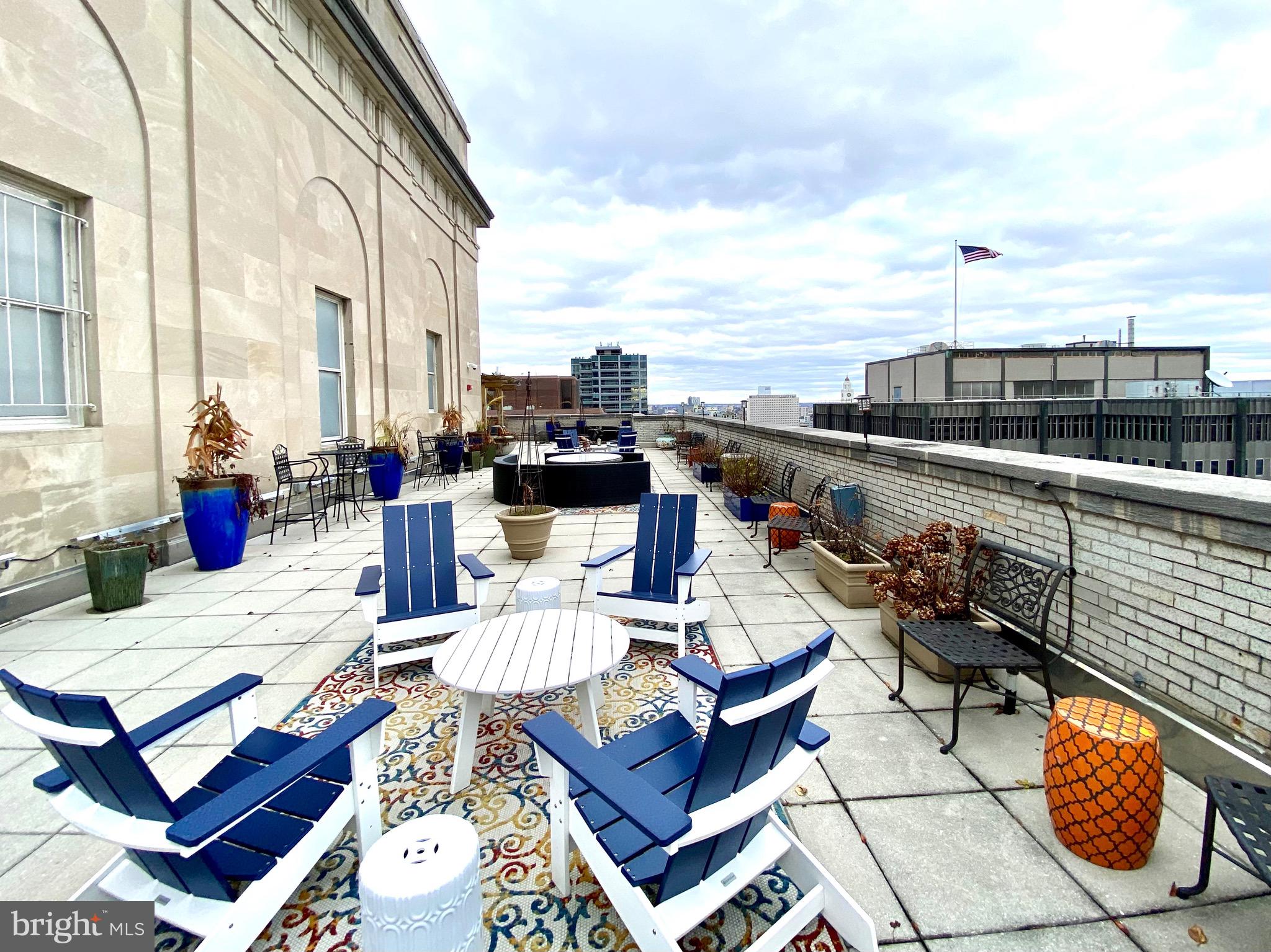 LOGAN SQUARE - Residential Lease