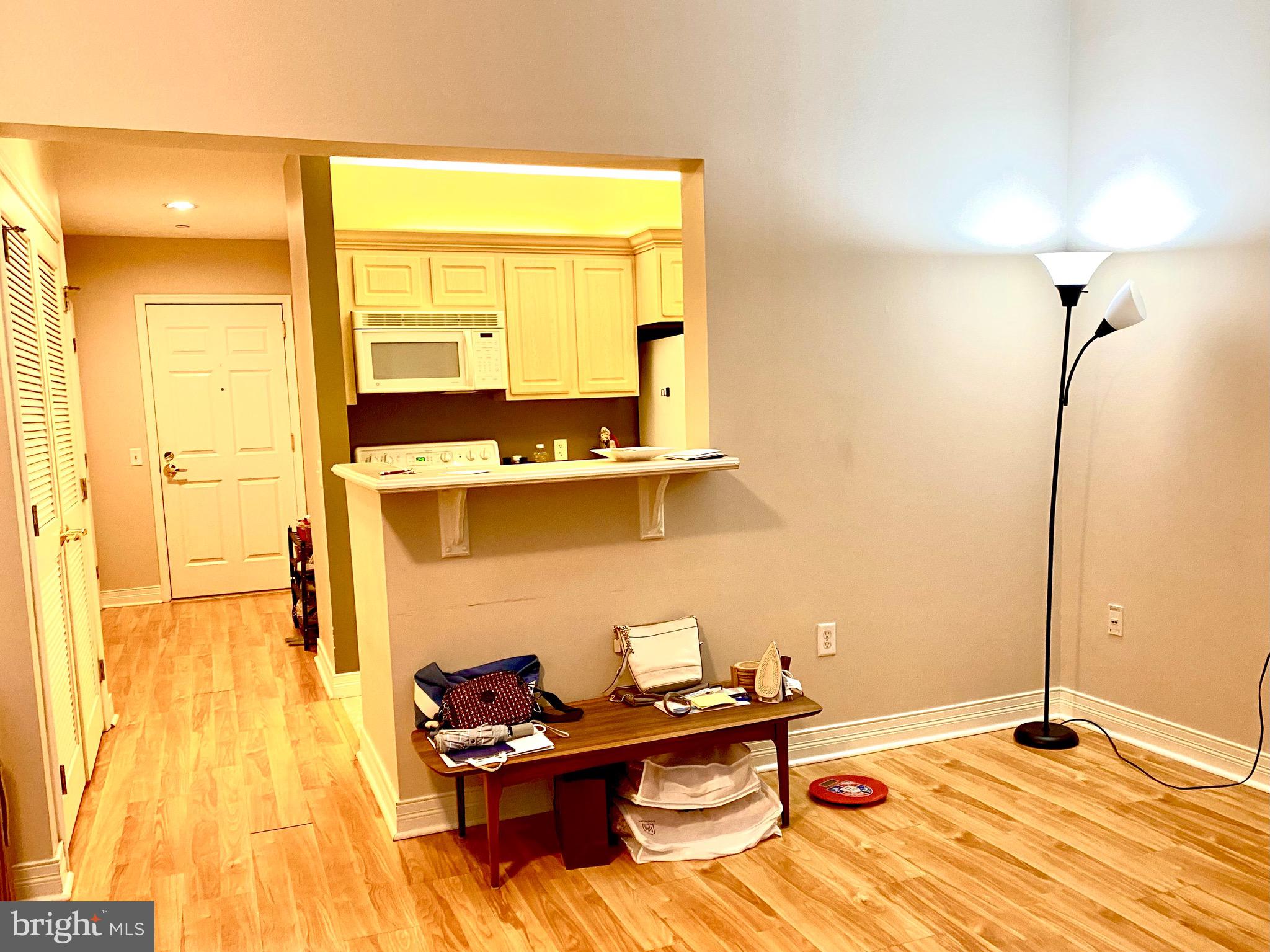 LOGAN SQUARE - Residential Lease