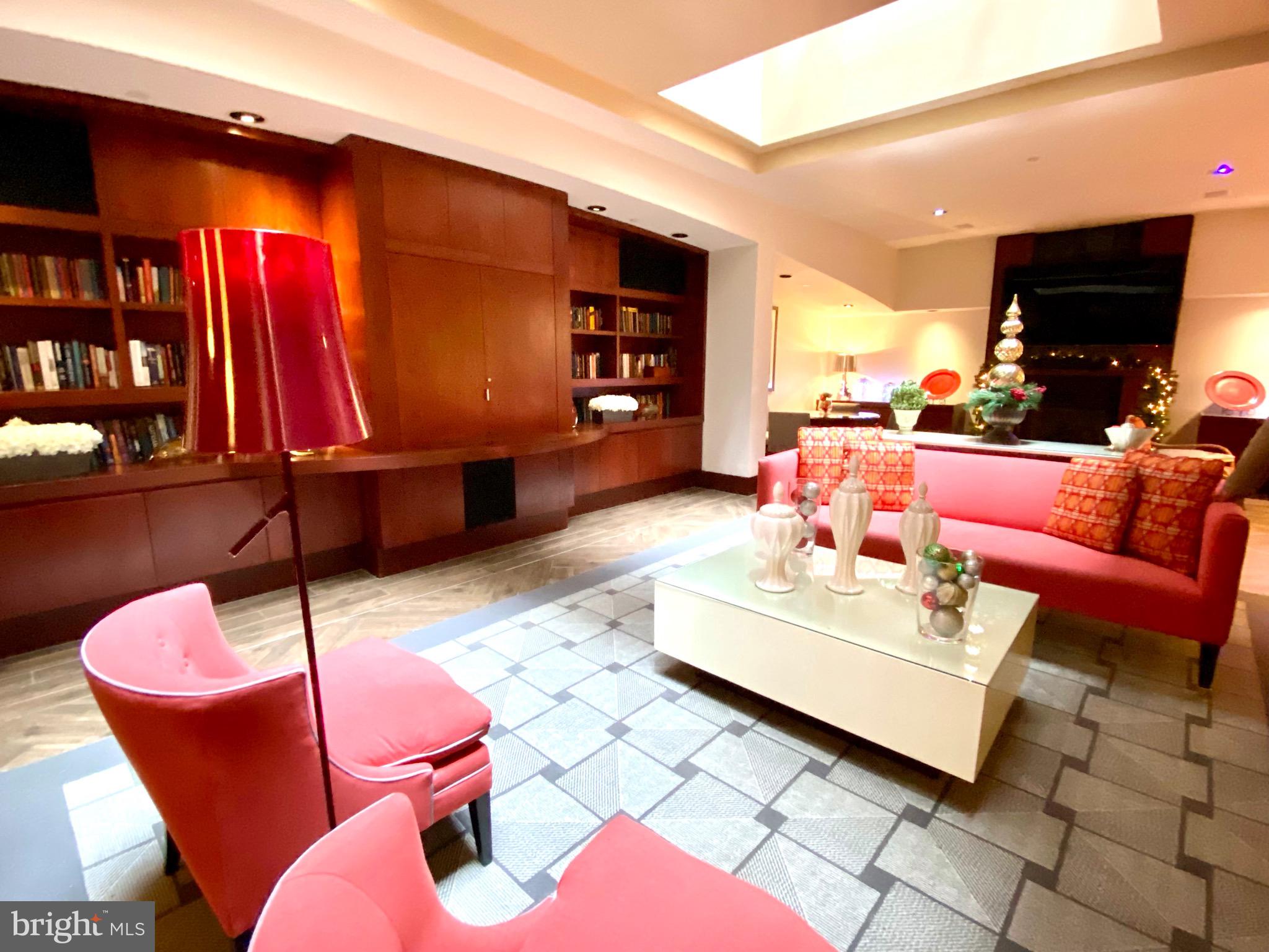 LOGAN SQUARE - Residential Lease