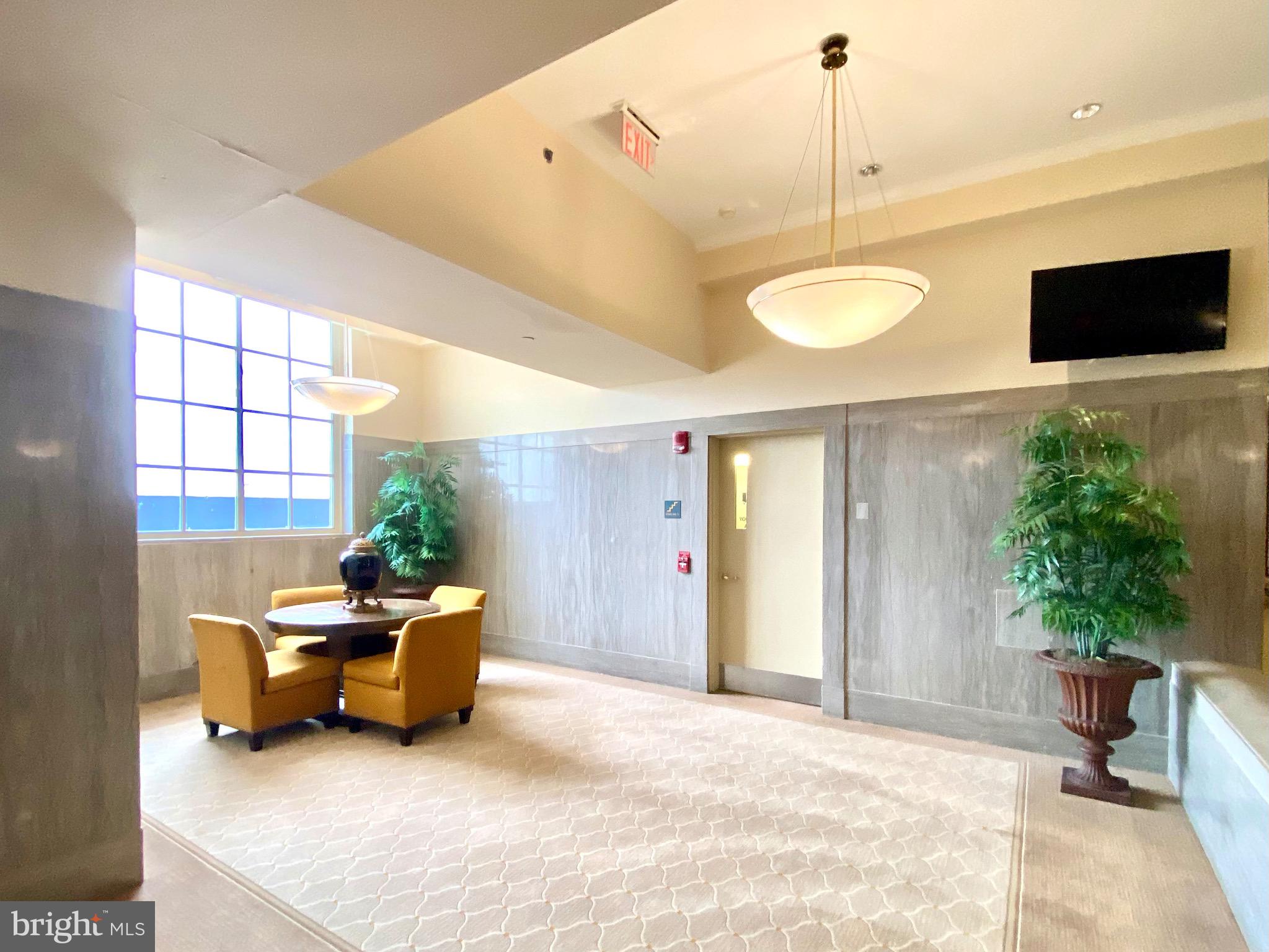 LOGAN SQUARE - Residential Lease