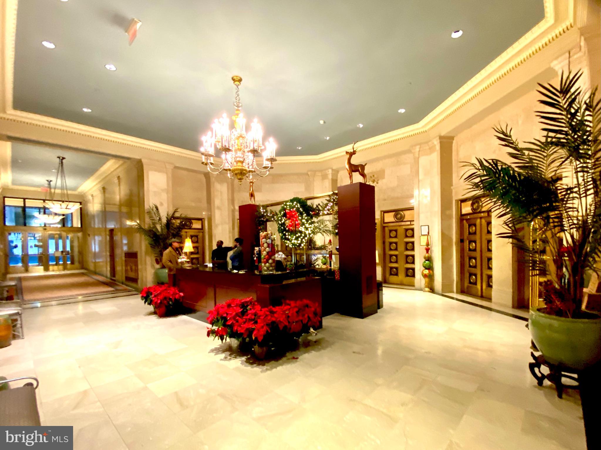 LOGAN SQUARE - Residential Lease