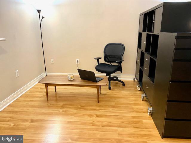 LOGAN SQUARE - Residential Lease