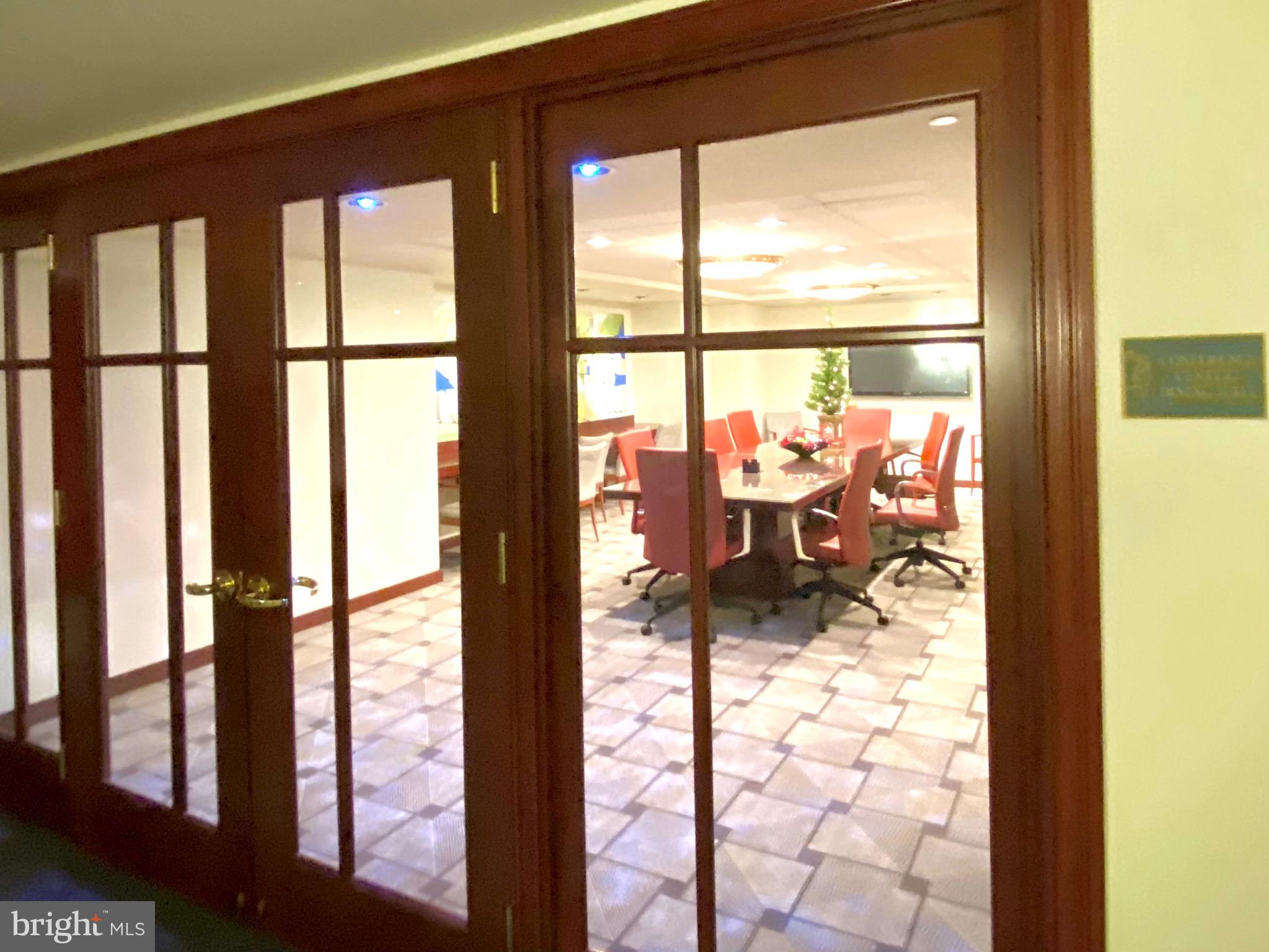 LOGAN SQUARE - Residential Lease