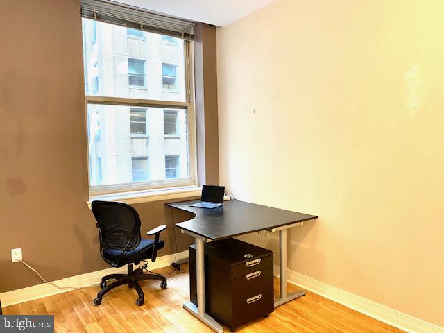 LOGAN SQUARE - Residential Lease