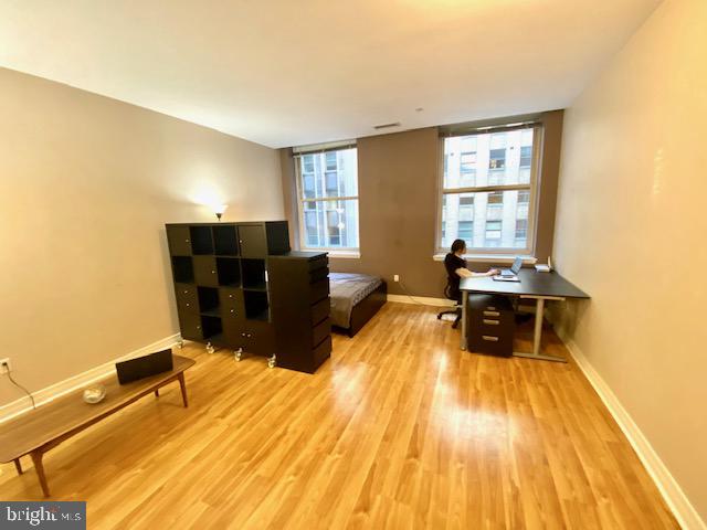 LOGAN SQUARE - Residential Lease