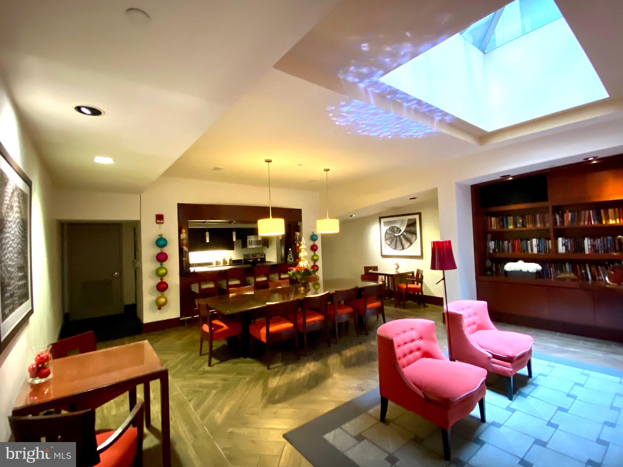 LOGAN SQUARE - Residential Lease