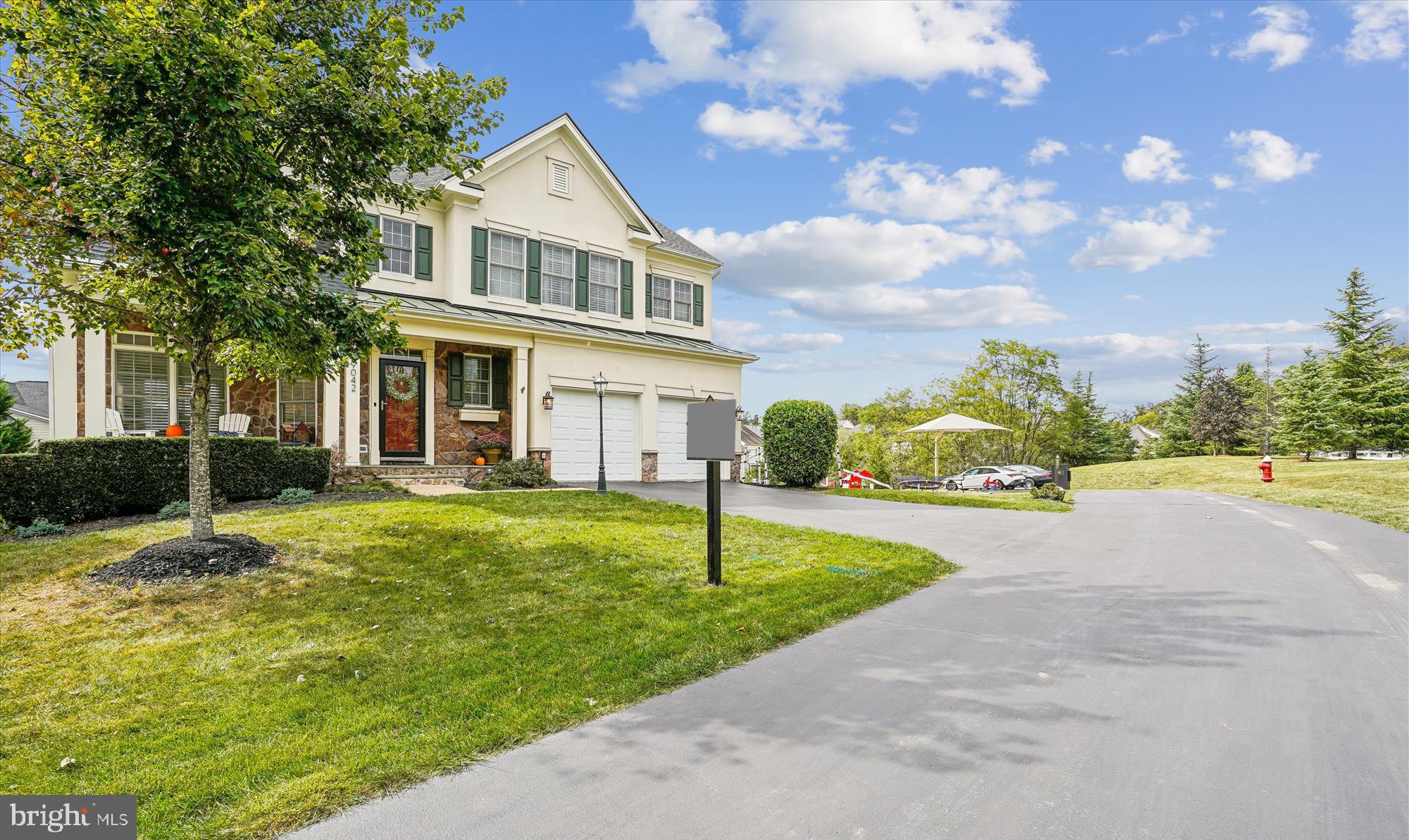 19042 ROCKY CREEK DRIVE