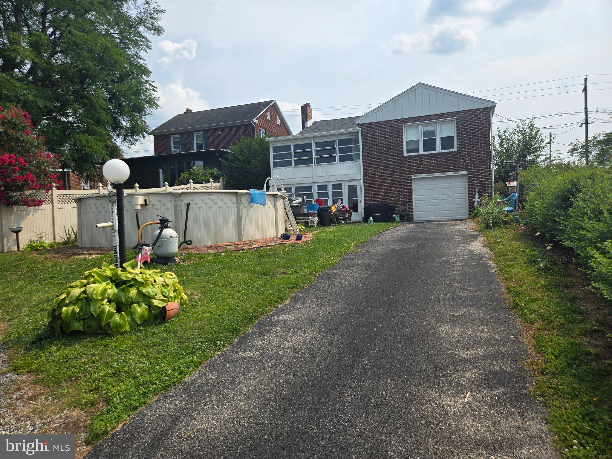 553 E MAIN STREET