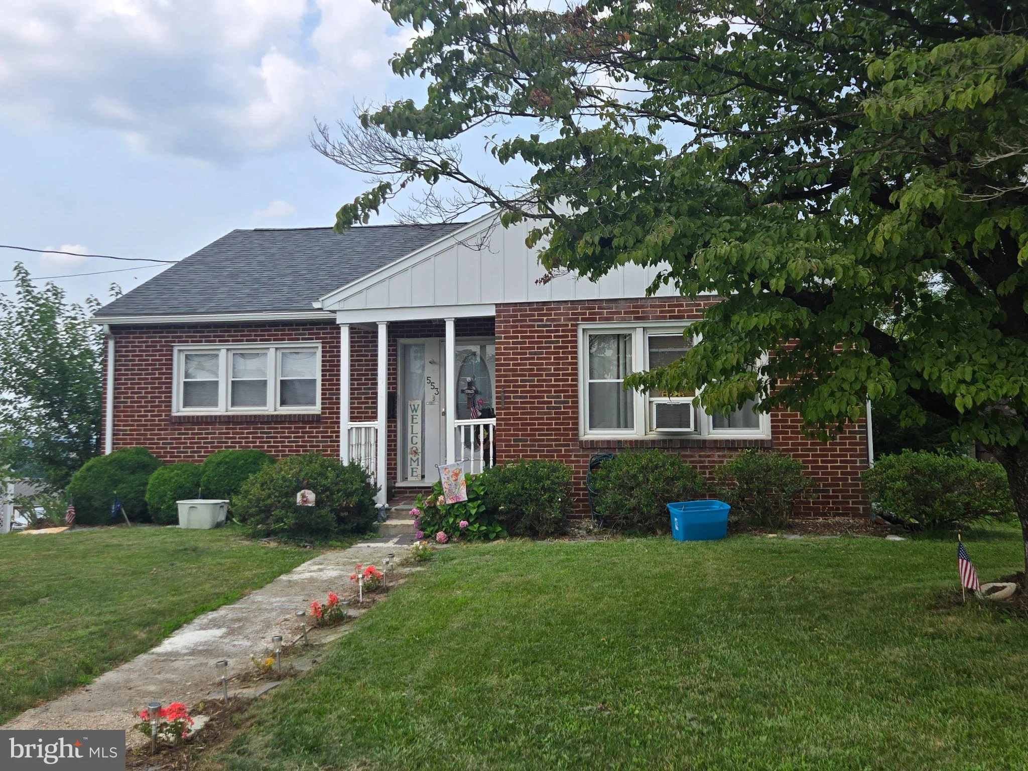 553 E Main Street, Dallastown, PA, 17313