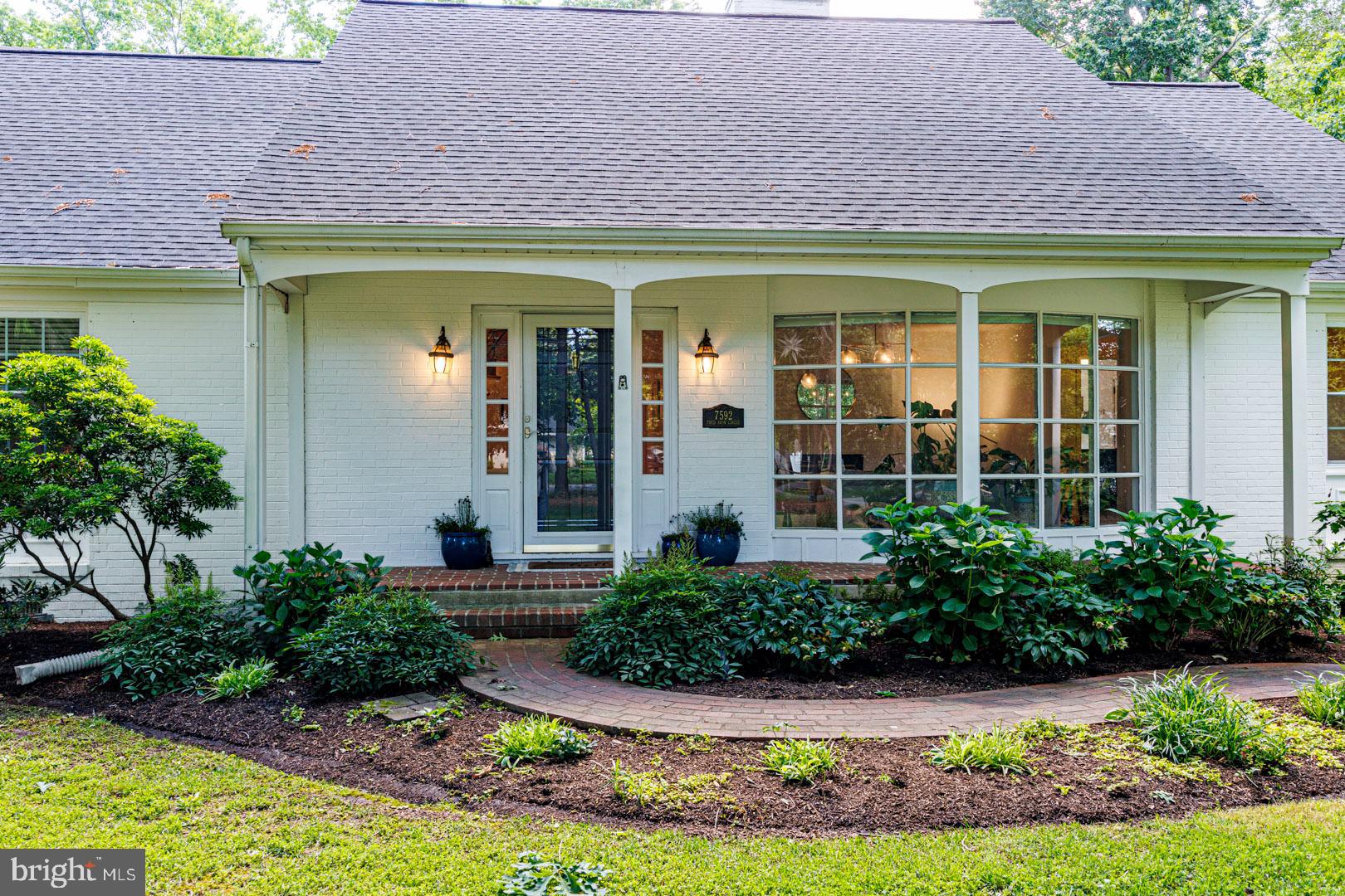 7592 TRED AVON CIRCLE