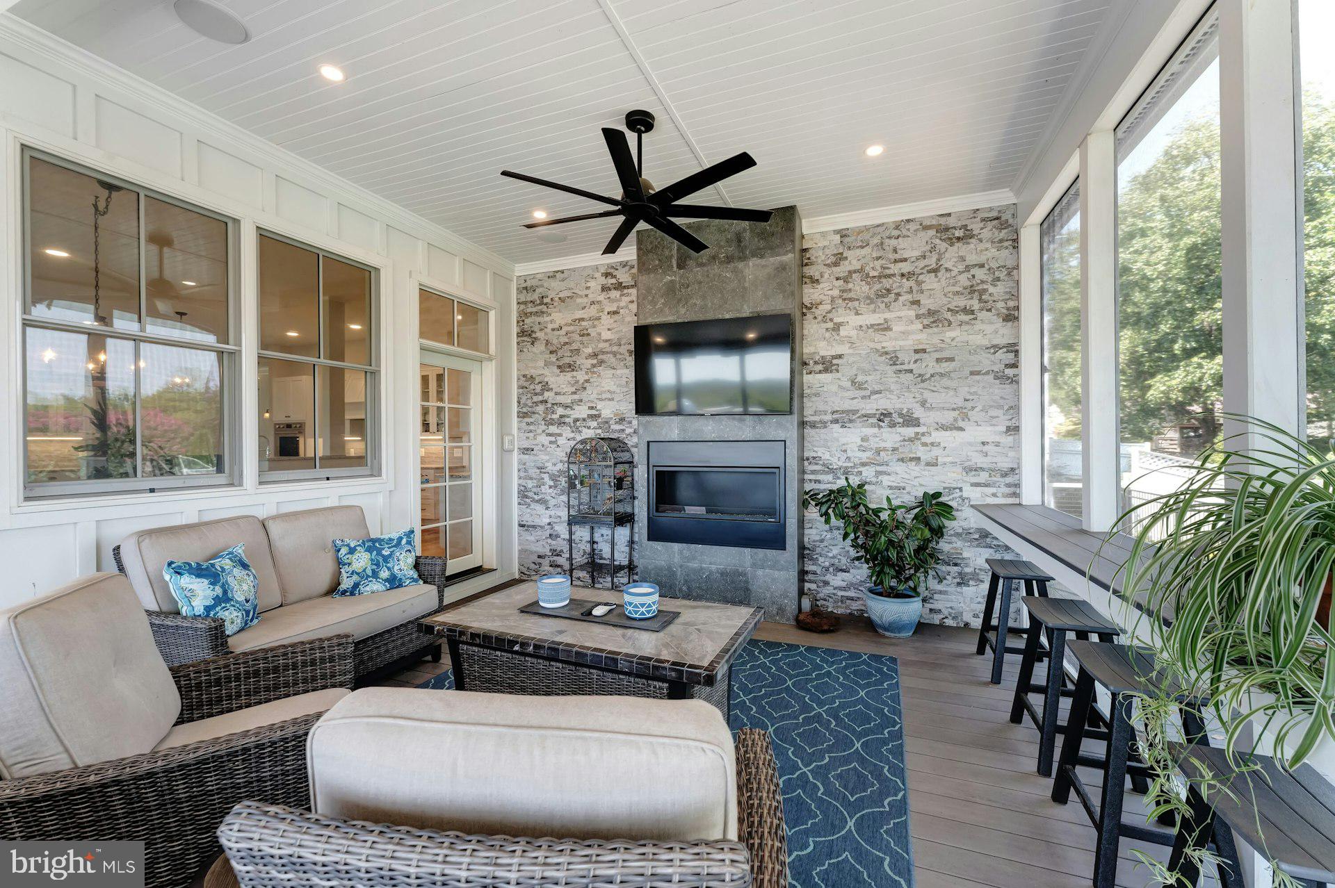 BEACON HILL - Residential