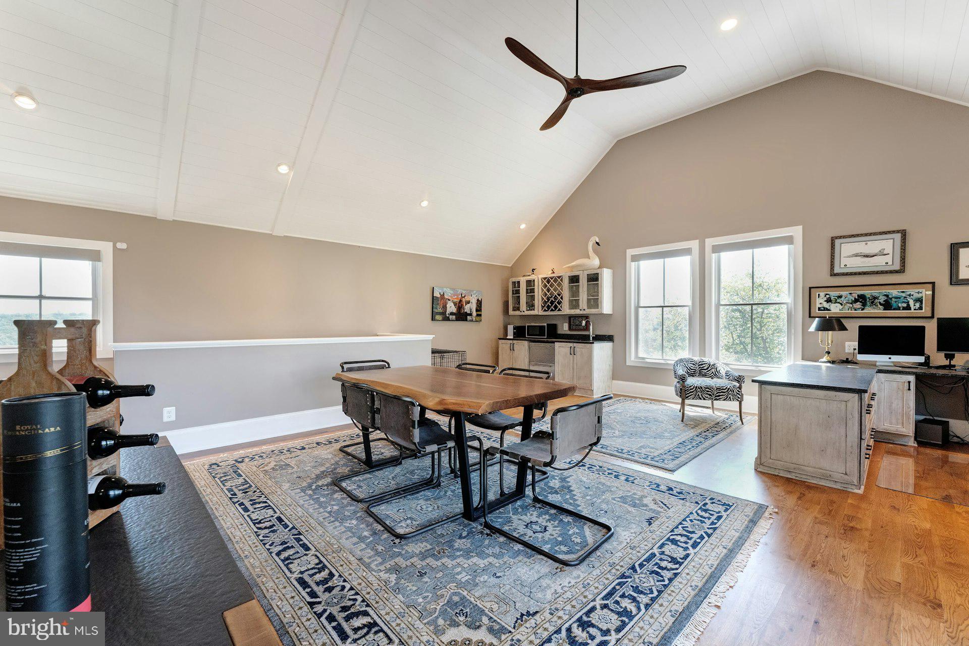 BEACON HILL - Residential