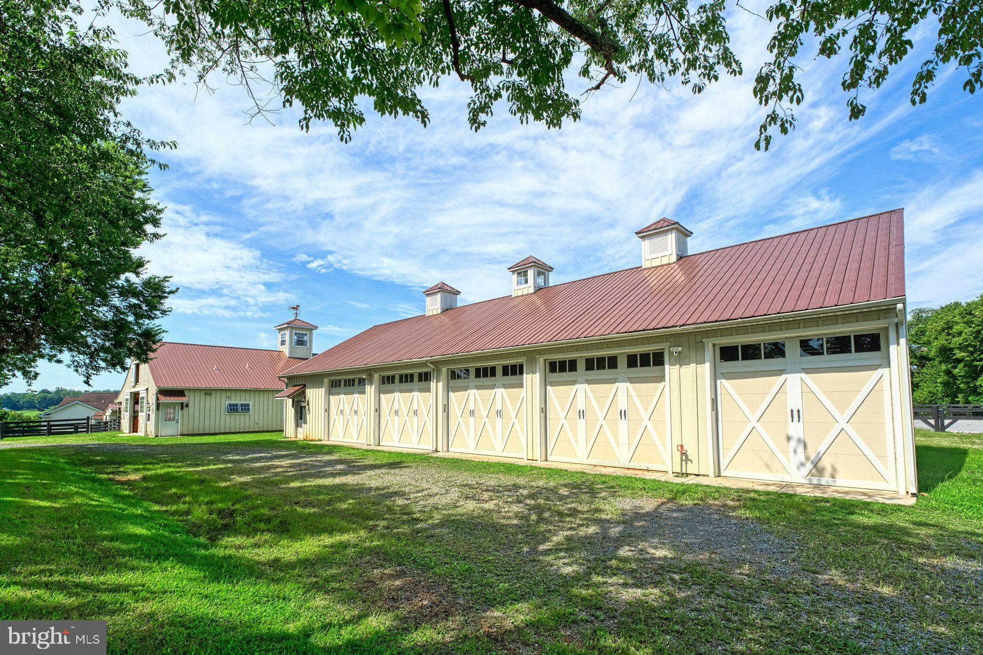BEACON HILL - Residential