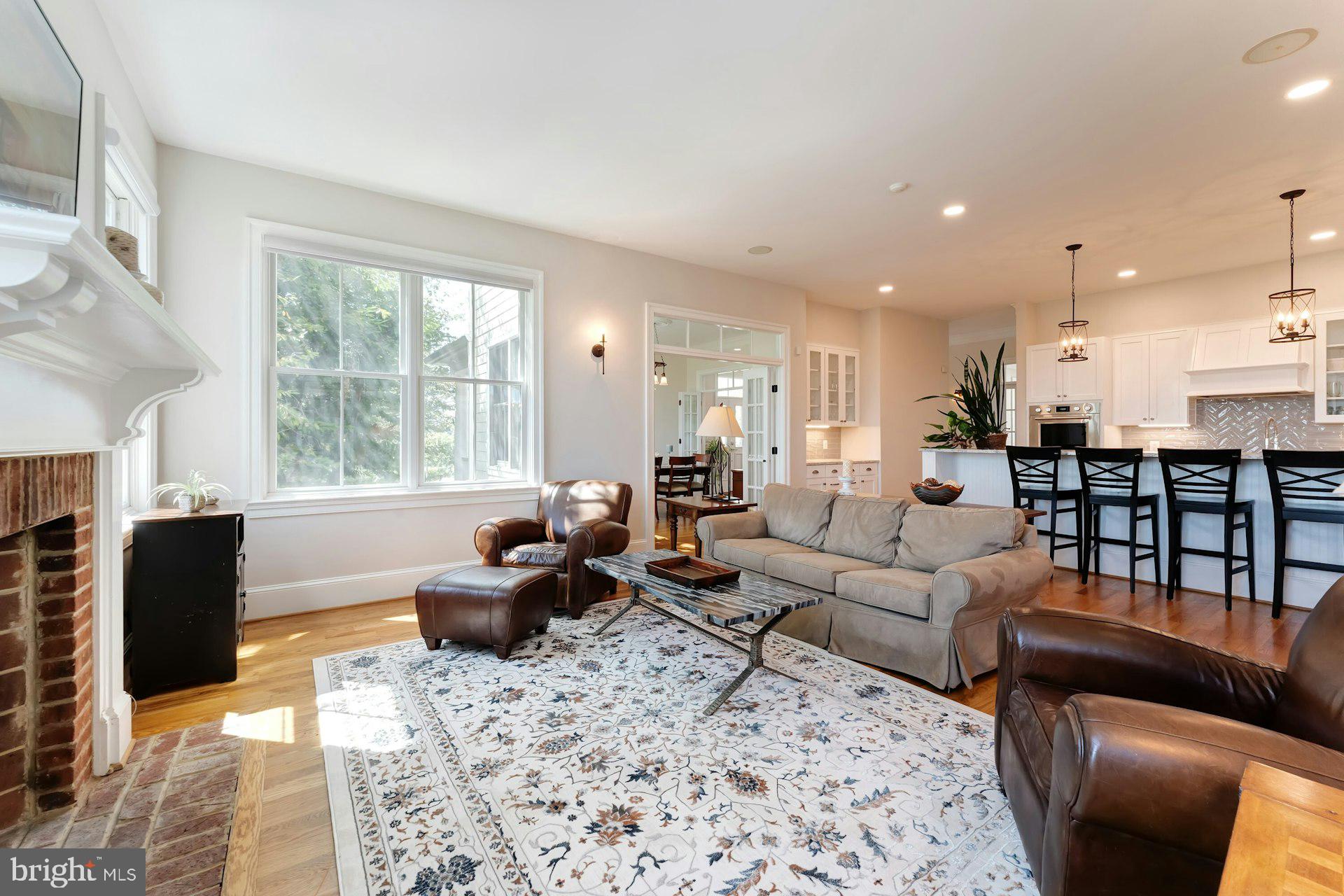 BEACON HILL - Residential