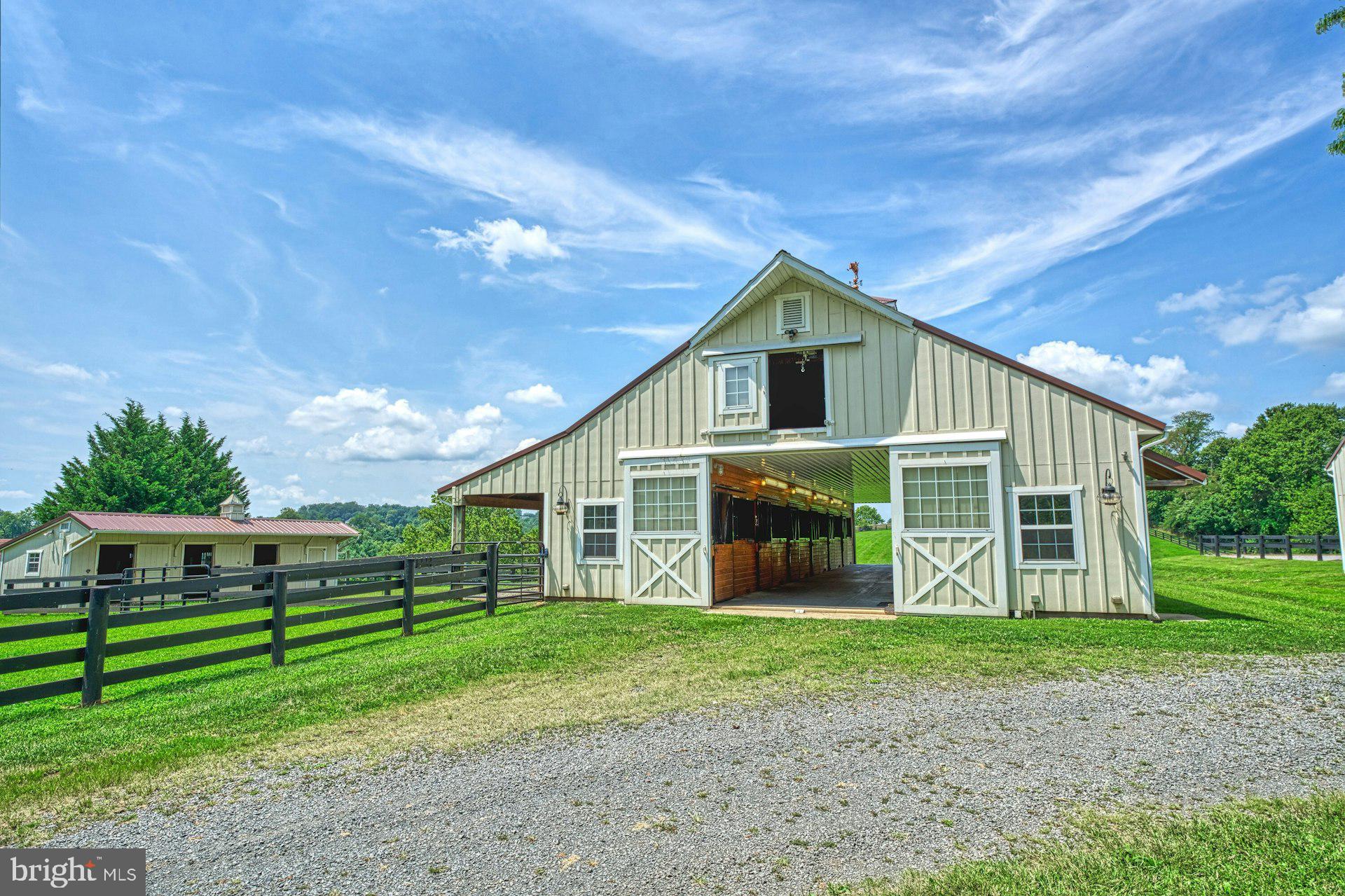 BEACON HILL - Residential