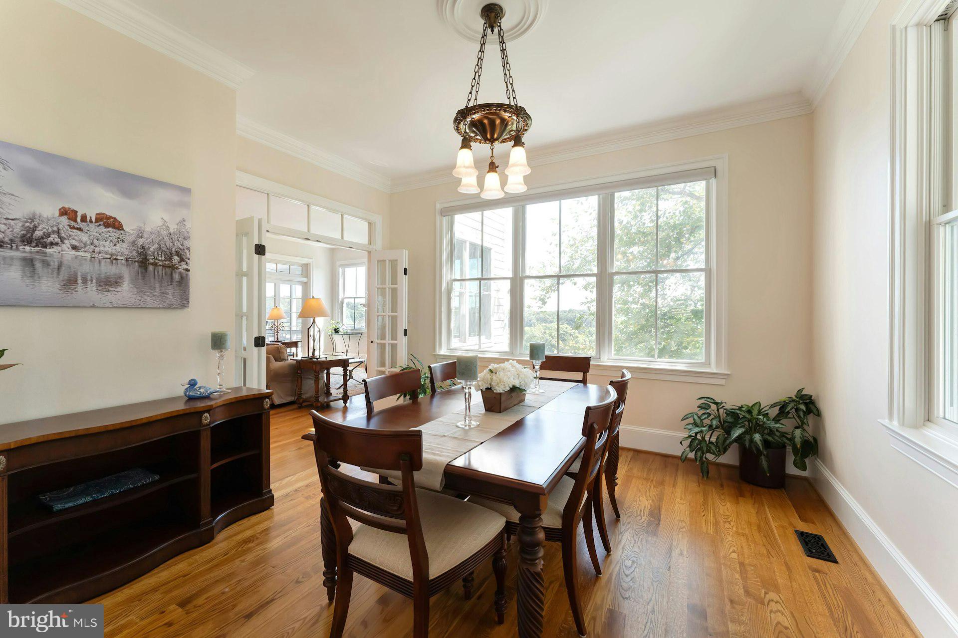 BEACON HILL - Residential