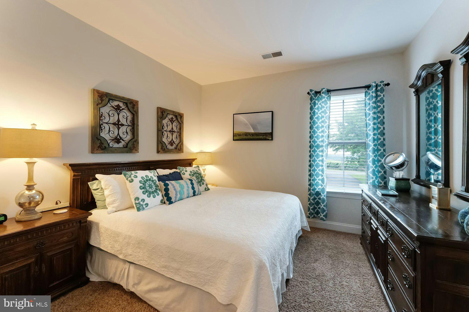 BEACON HILL - Residential