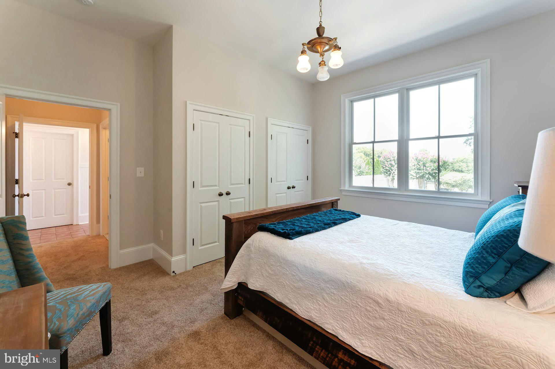 BEACON HILL - Residential