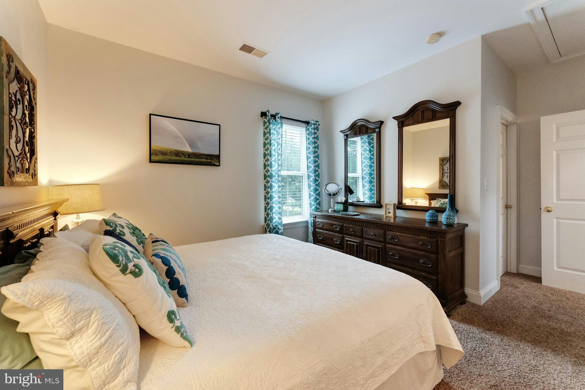 BEACON HILL - Residential