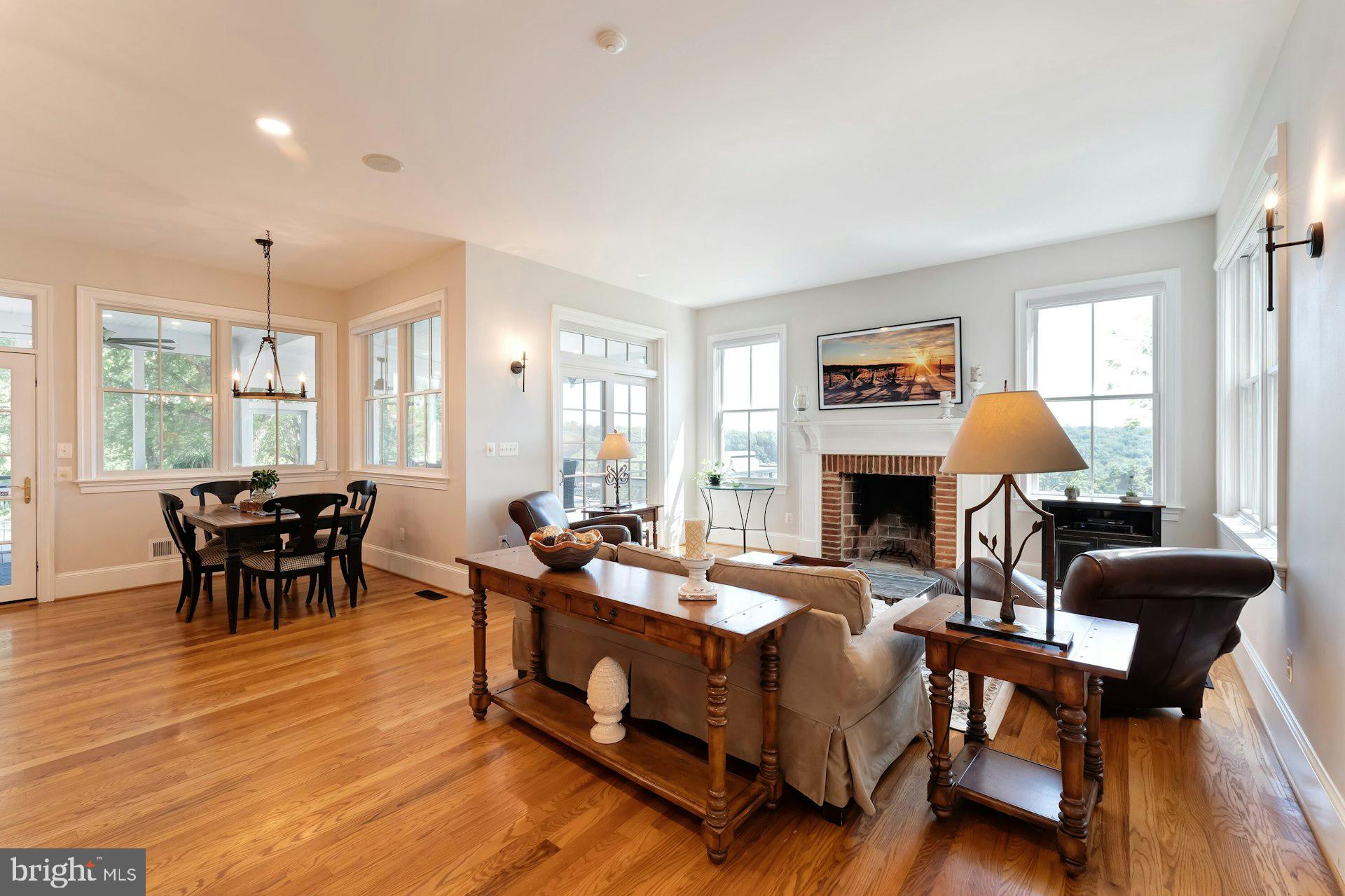 BEACON HILL - Residential