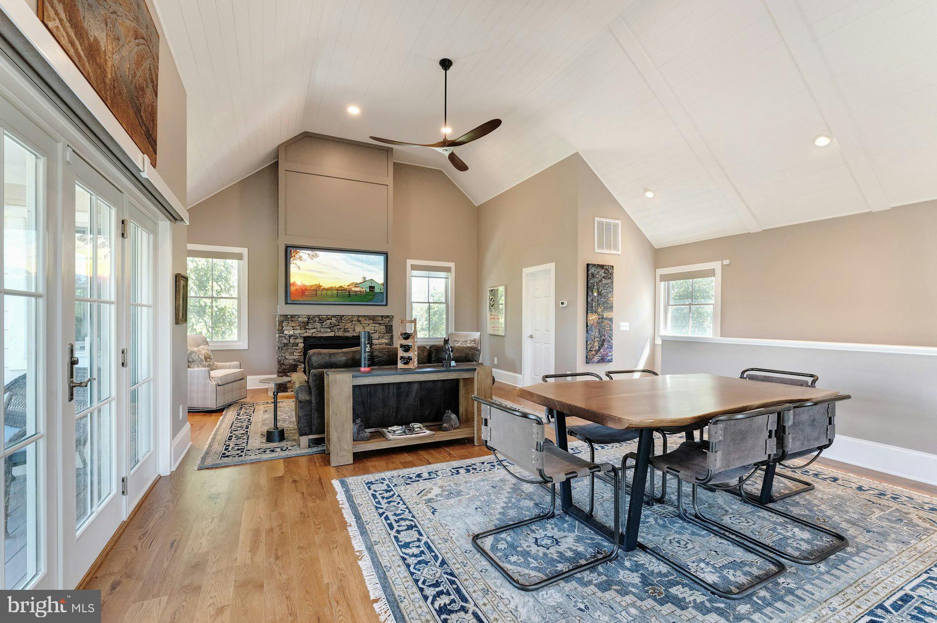 BEACON HILL - Residential