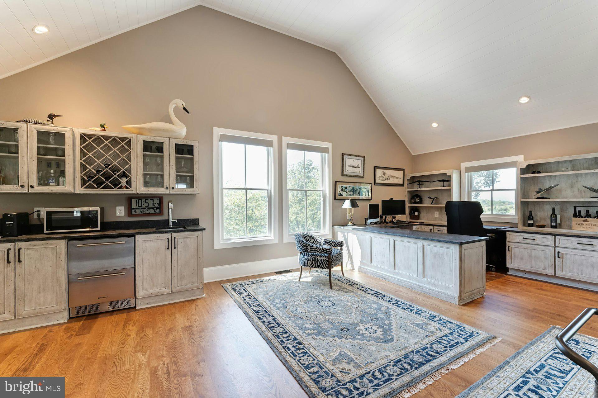 BEACON HILL - Residential