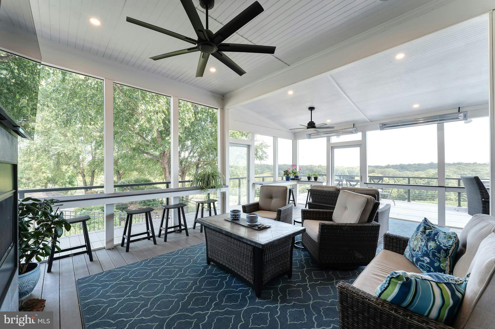 BEACON HILL - Residential