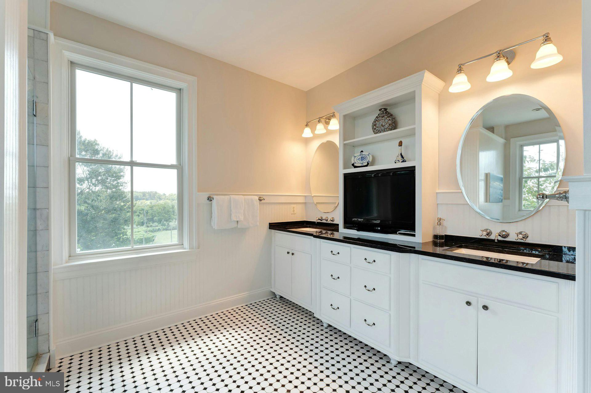 BEACON HILL - Residential