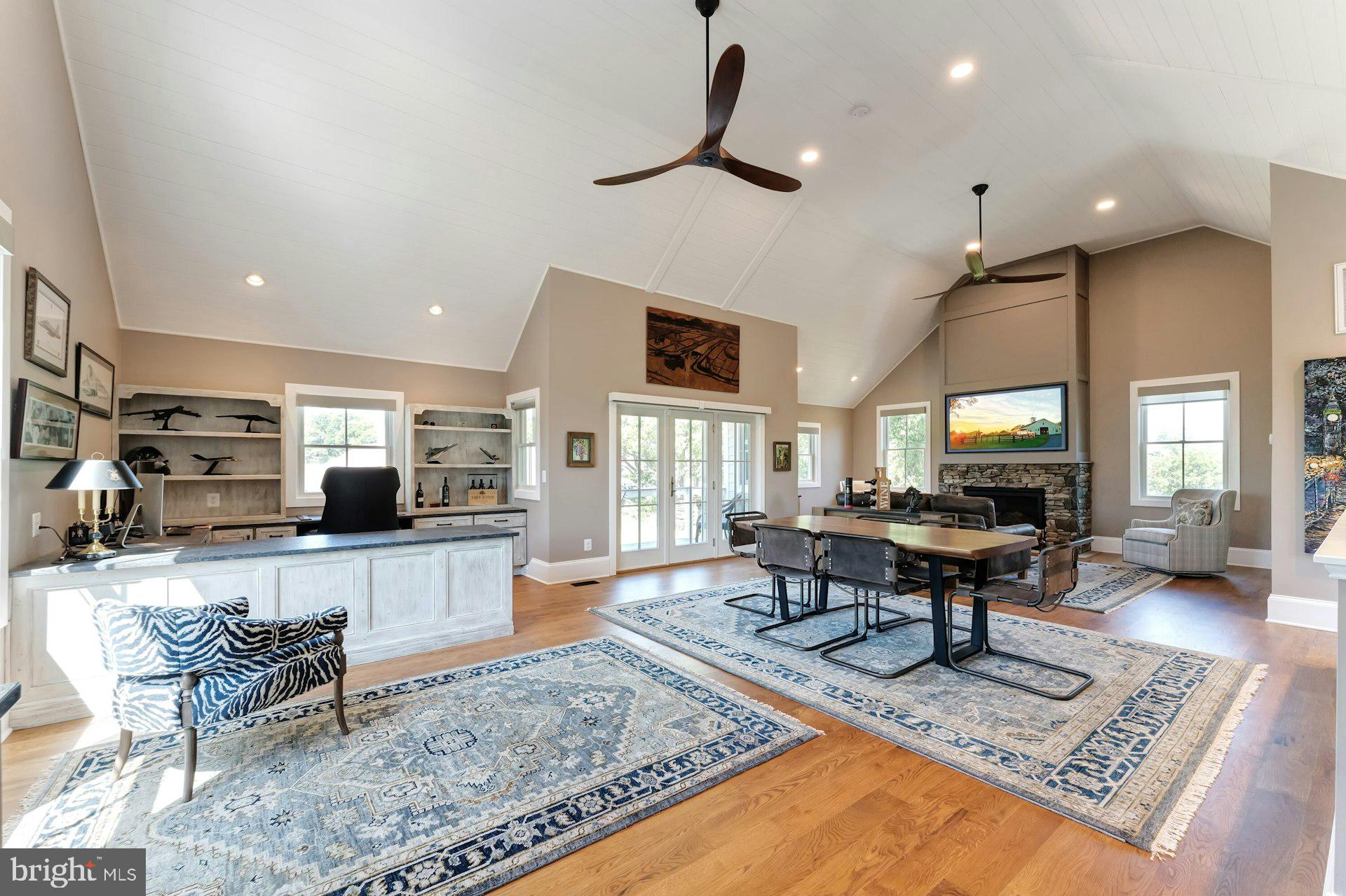 BEACON HILL - Residential