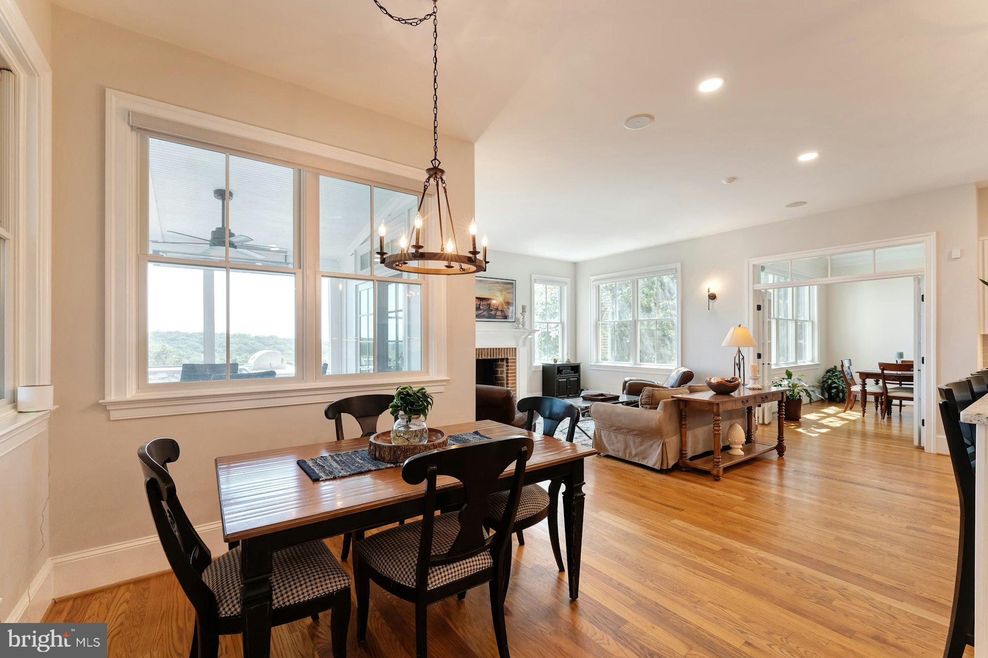 BEACON HILL - Residential