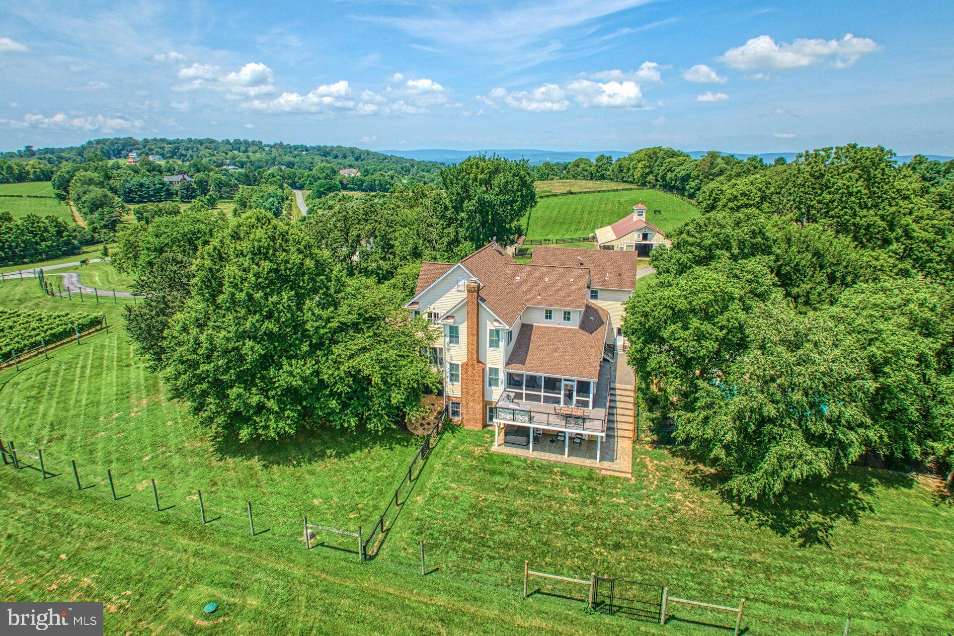 BEACON HILL - Residential