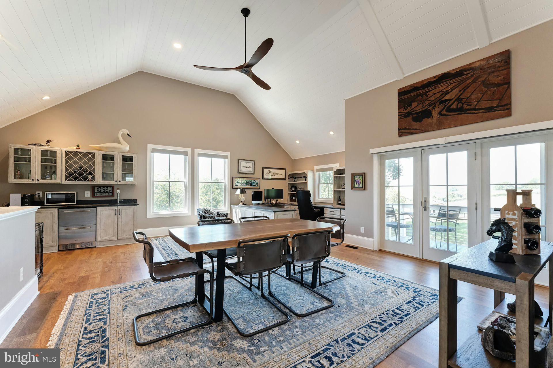 BEACON HILL - Residential