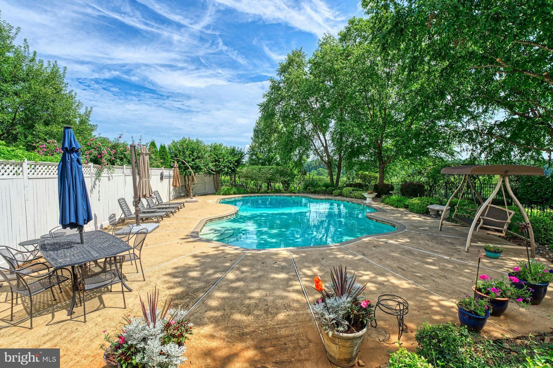 BEACON HILL - Residential