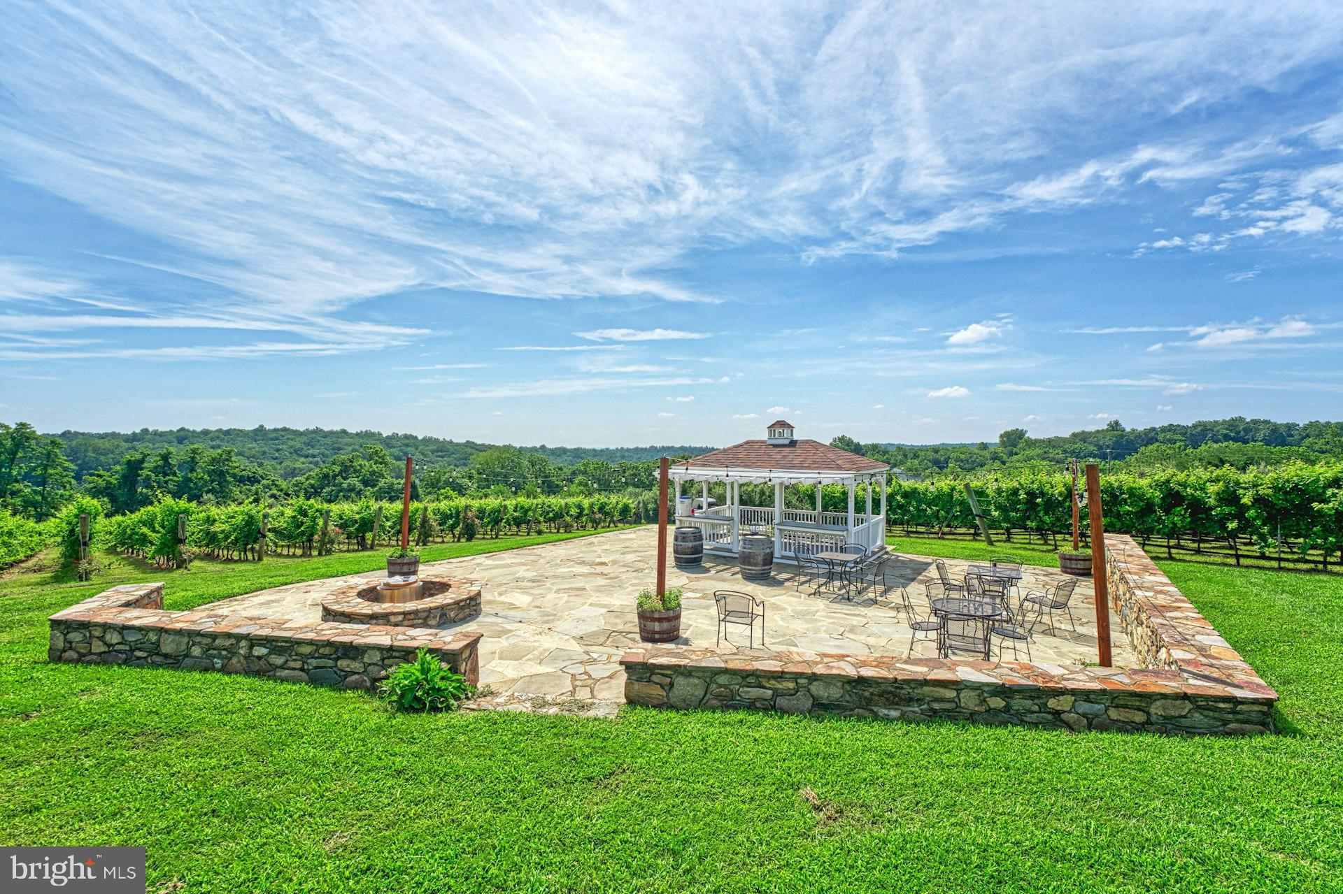 BEACON HILL - Residential