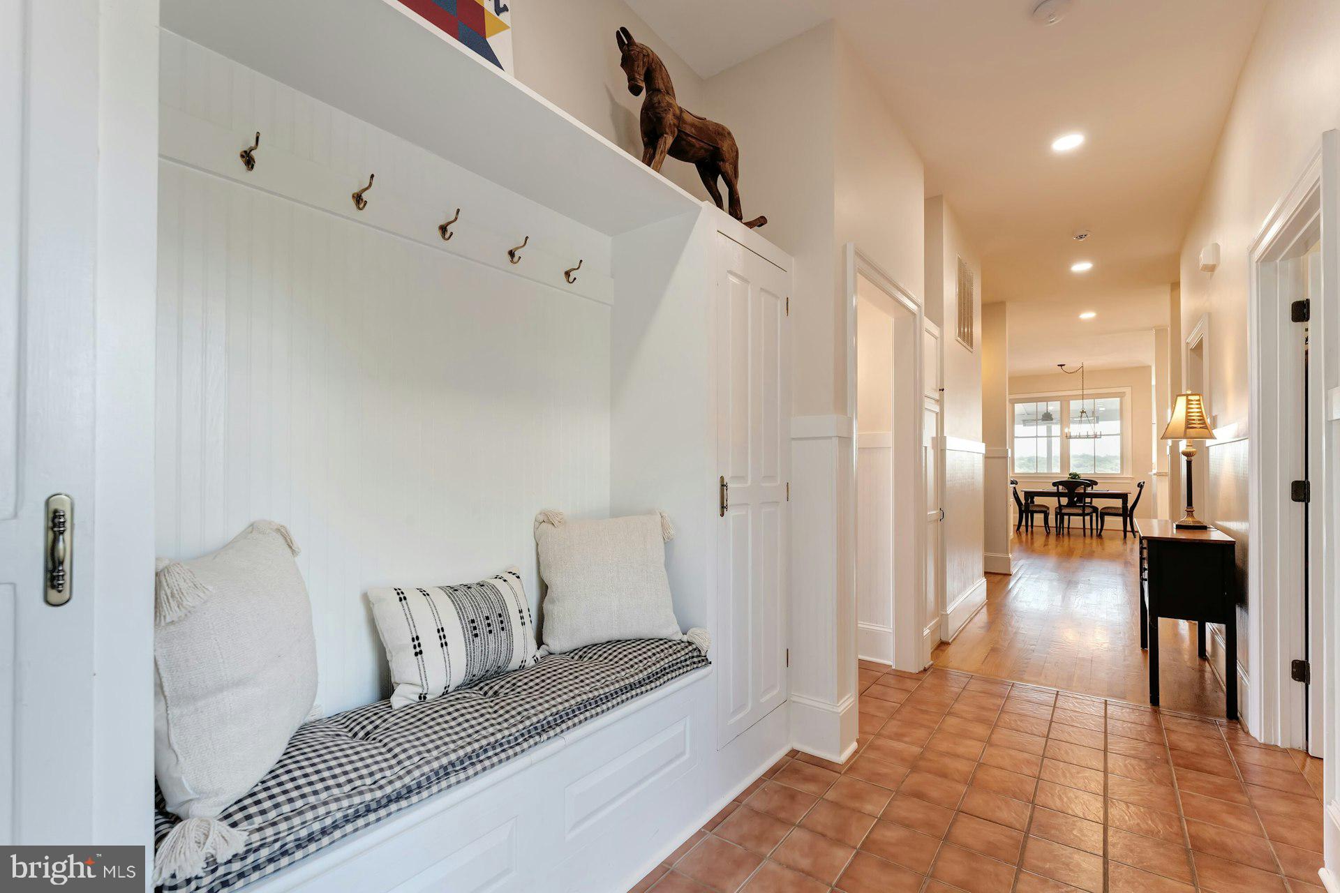 BEACON HILL - Residential