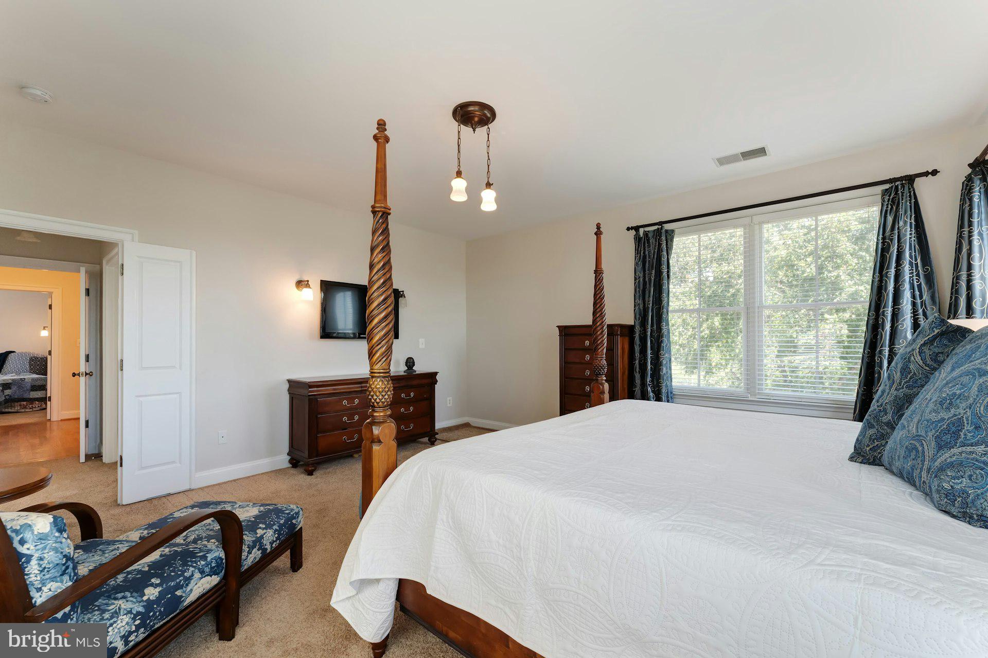 BEACON HILL - Residential