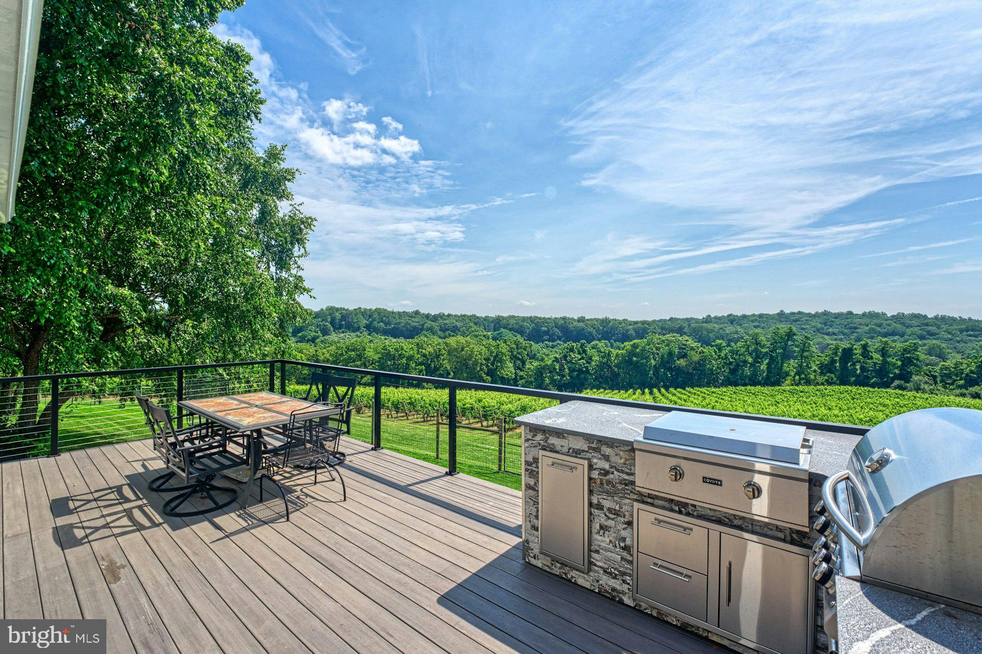 BEACON HILL - Residential