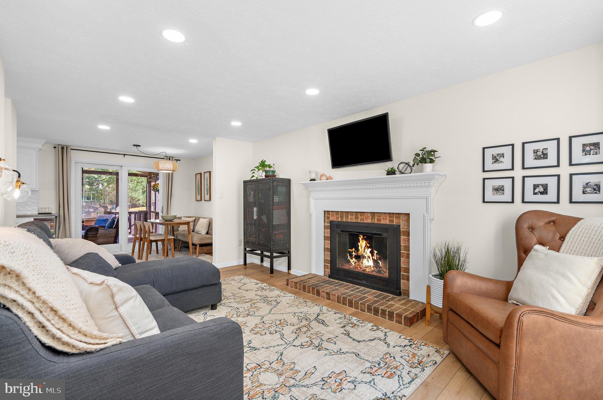 6425 SKYWARD COURT