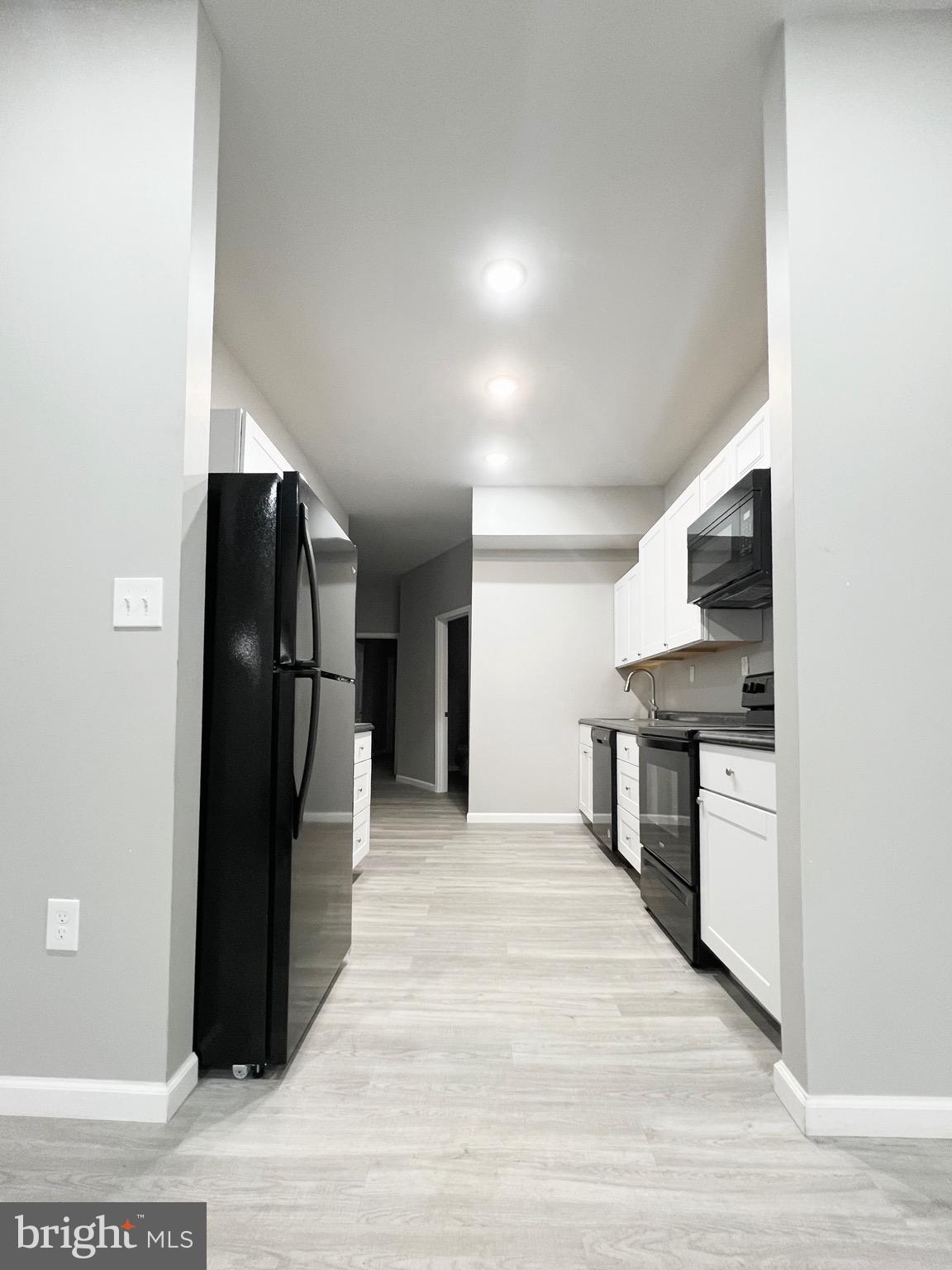 EASTERWOOD - Residential Lease