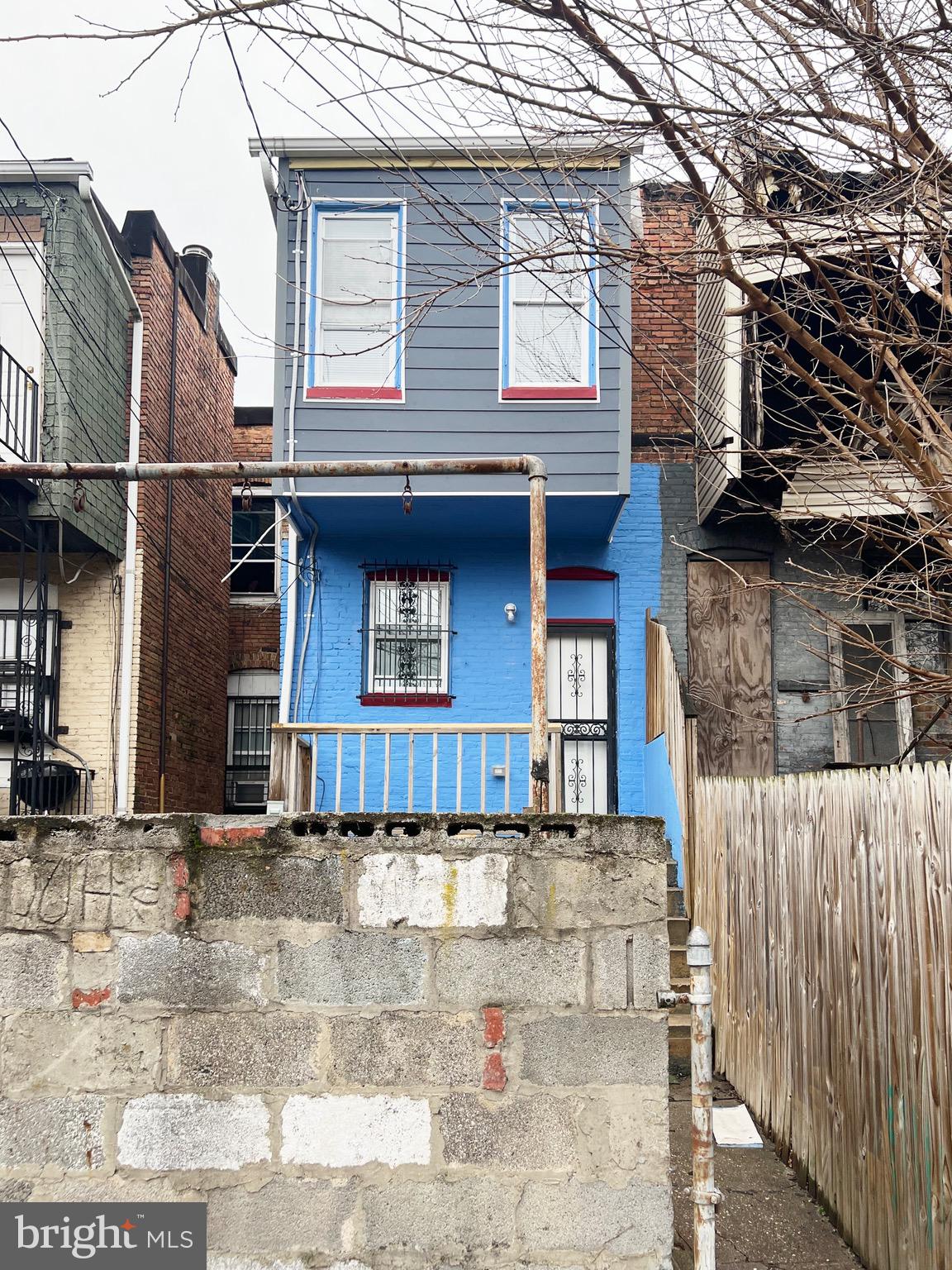 EASTERWOOD - Residential Lease