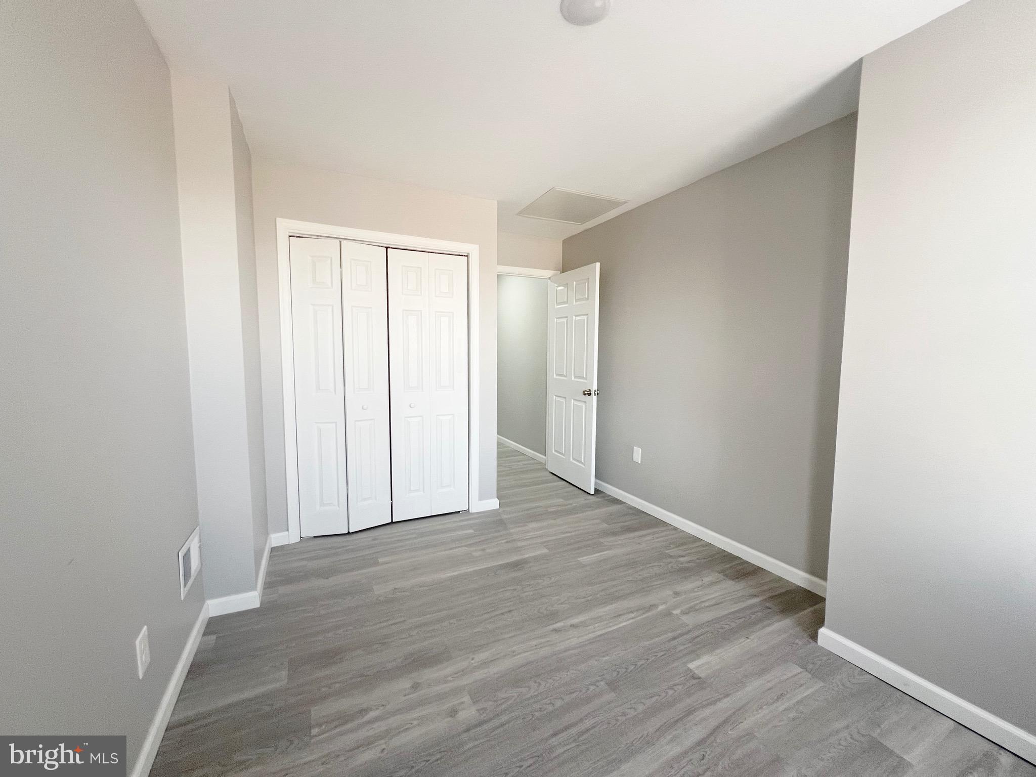 EASTERWOOD - Residential Lease