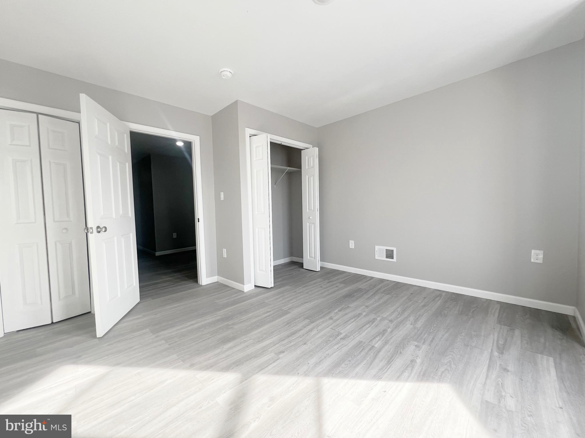 EASTERWOOD - Residential Lease