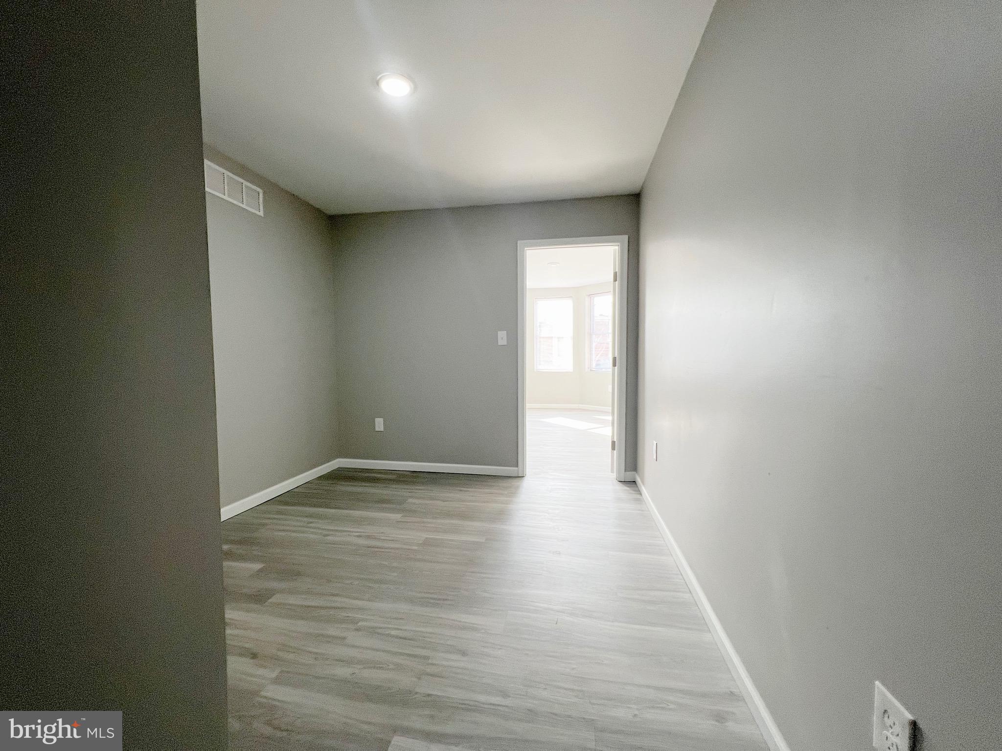 EASTERWOOD - Residential Lease